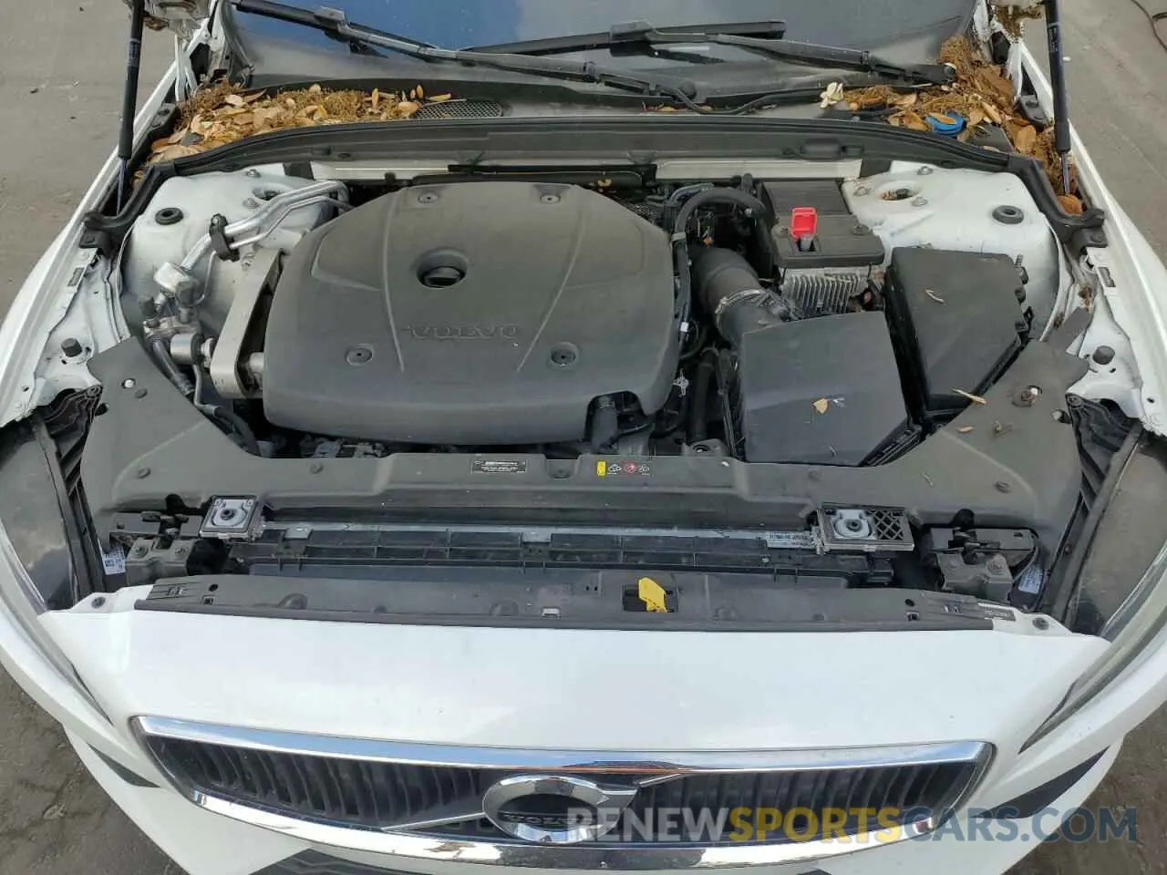 11 fotografías del automóvil dañado 7JR102FK6LG049841 VOLVO S60 2020