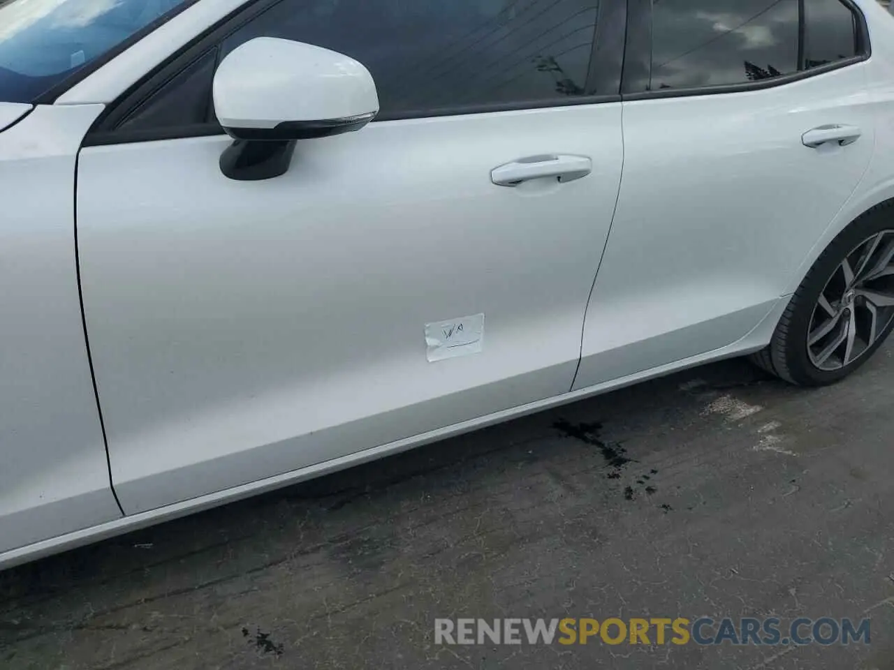 12 fotografías del automóvil dañado 7JR102FK6LG049841 VOLVO S60 2020
