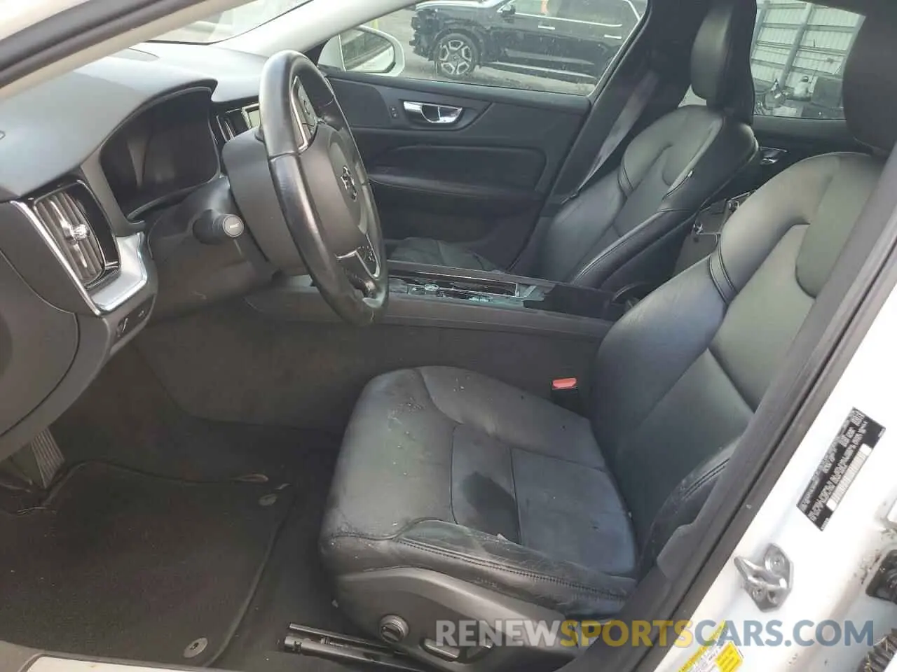 7 fotografías del automóvil dañado 7JR102FK6LG049841 VOLVO S60 2020