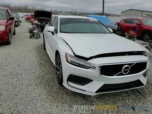 13 fotografías del automóvil dañado 7JR102FK7LG040680 VOLVO S60 2020