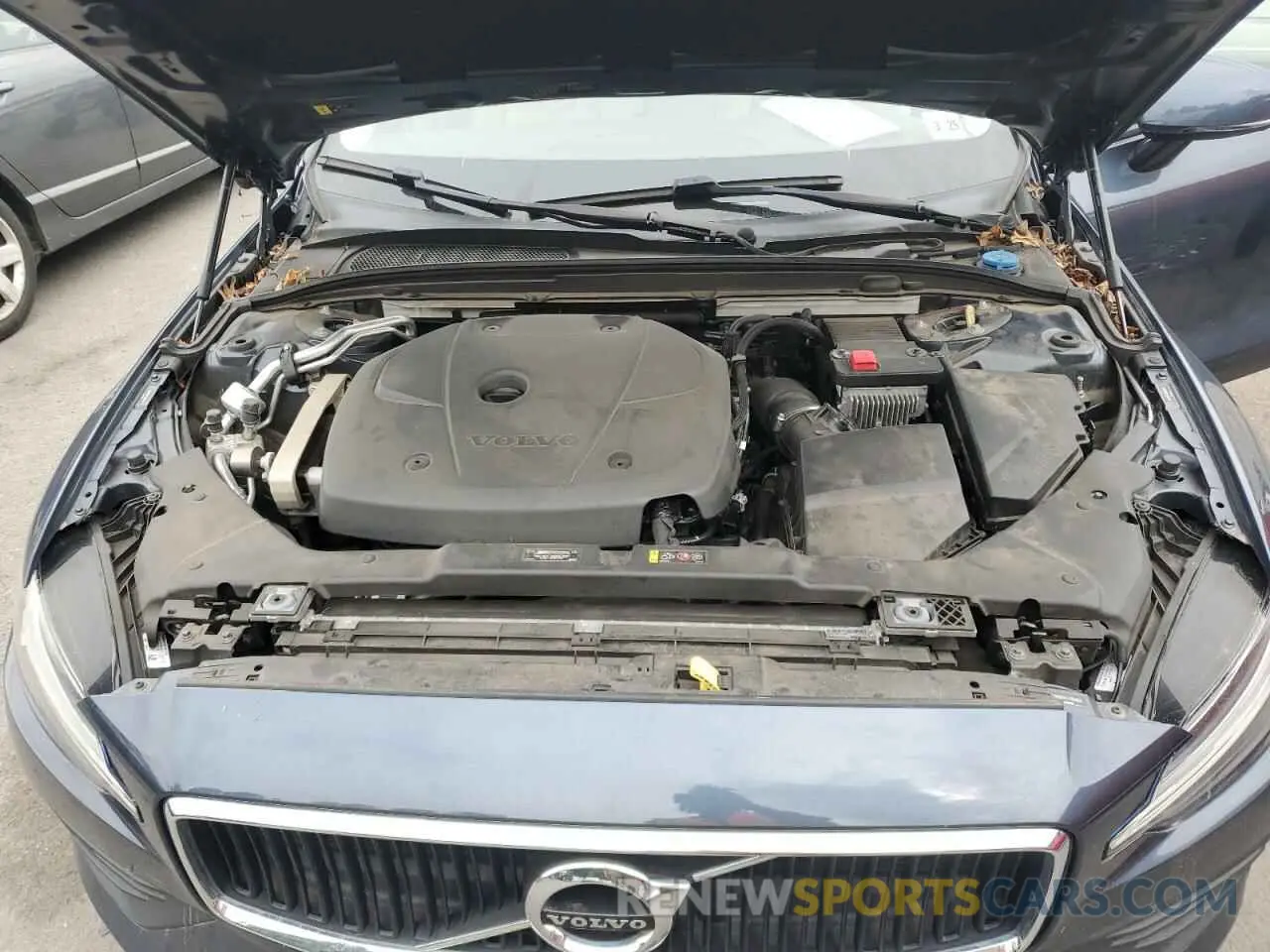 11 fotografías del automóvil dañado 7JR102FK7LG064834 VOLVO S60 2020