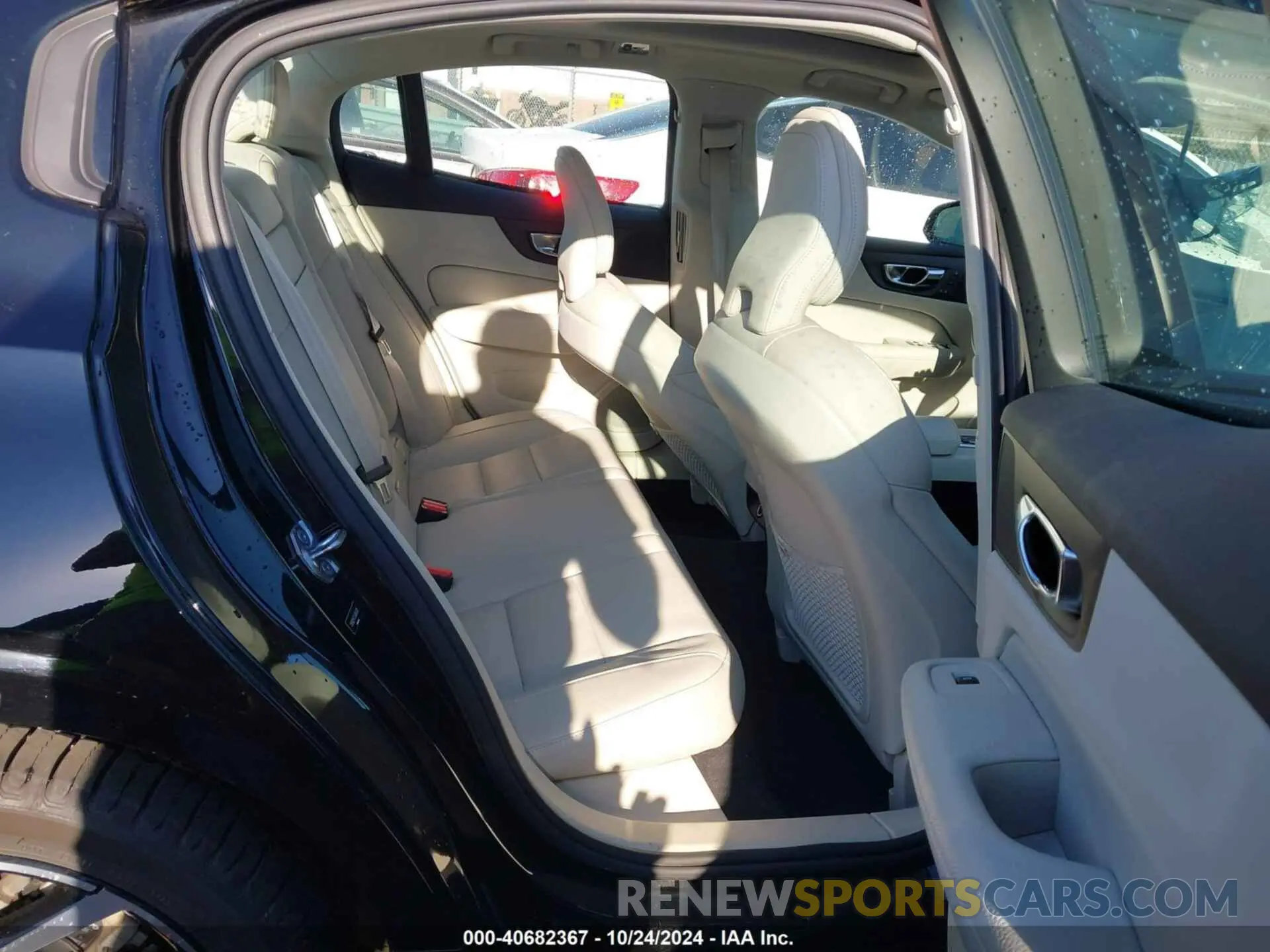 8 fotografías del automóvil dañado 7JR102FK7LG065630 VOLVO S60 2020