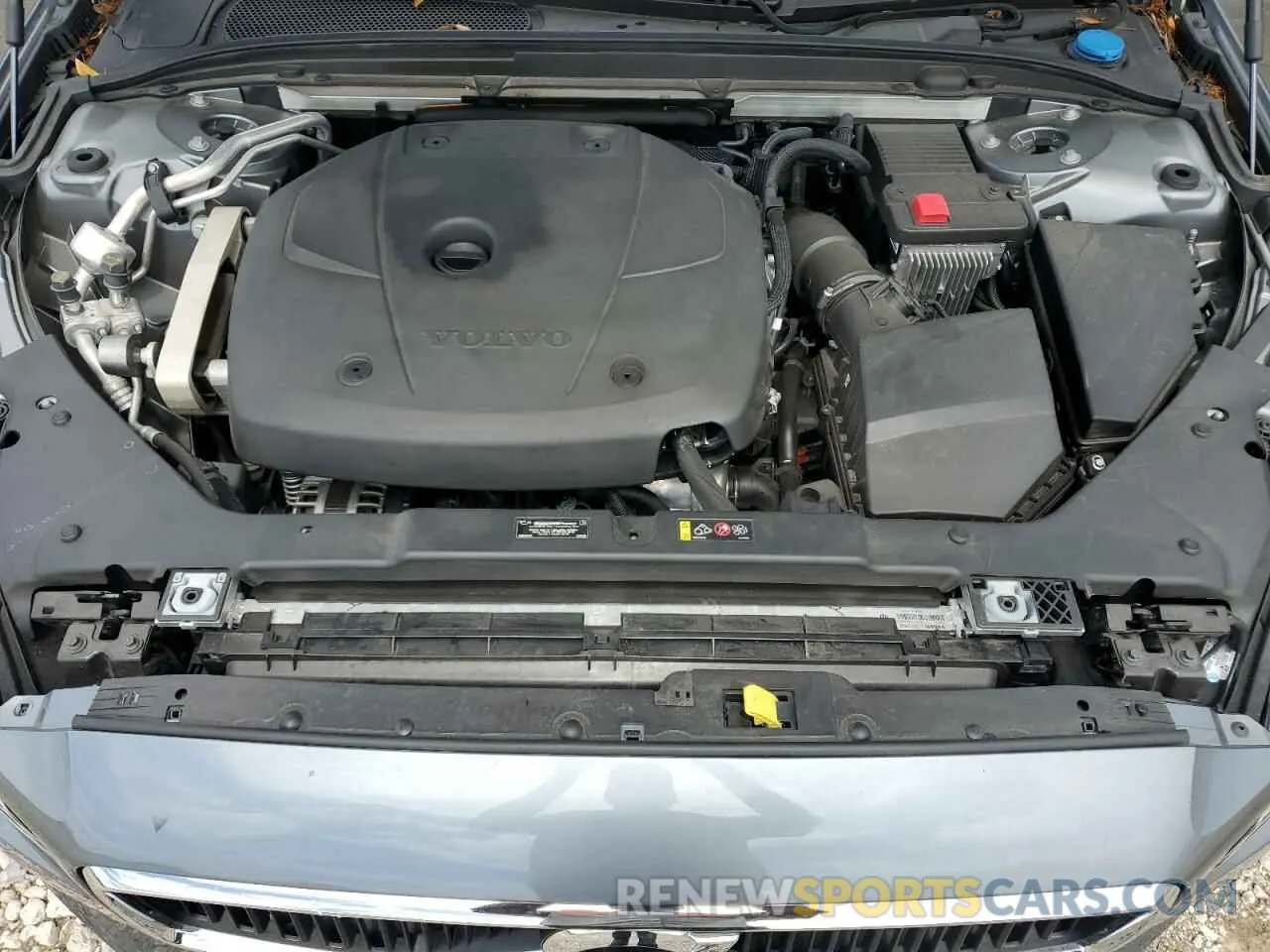 11 fotografías del automóvil dañado 7JR102FK9LG042057 VOLVO S60 2020