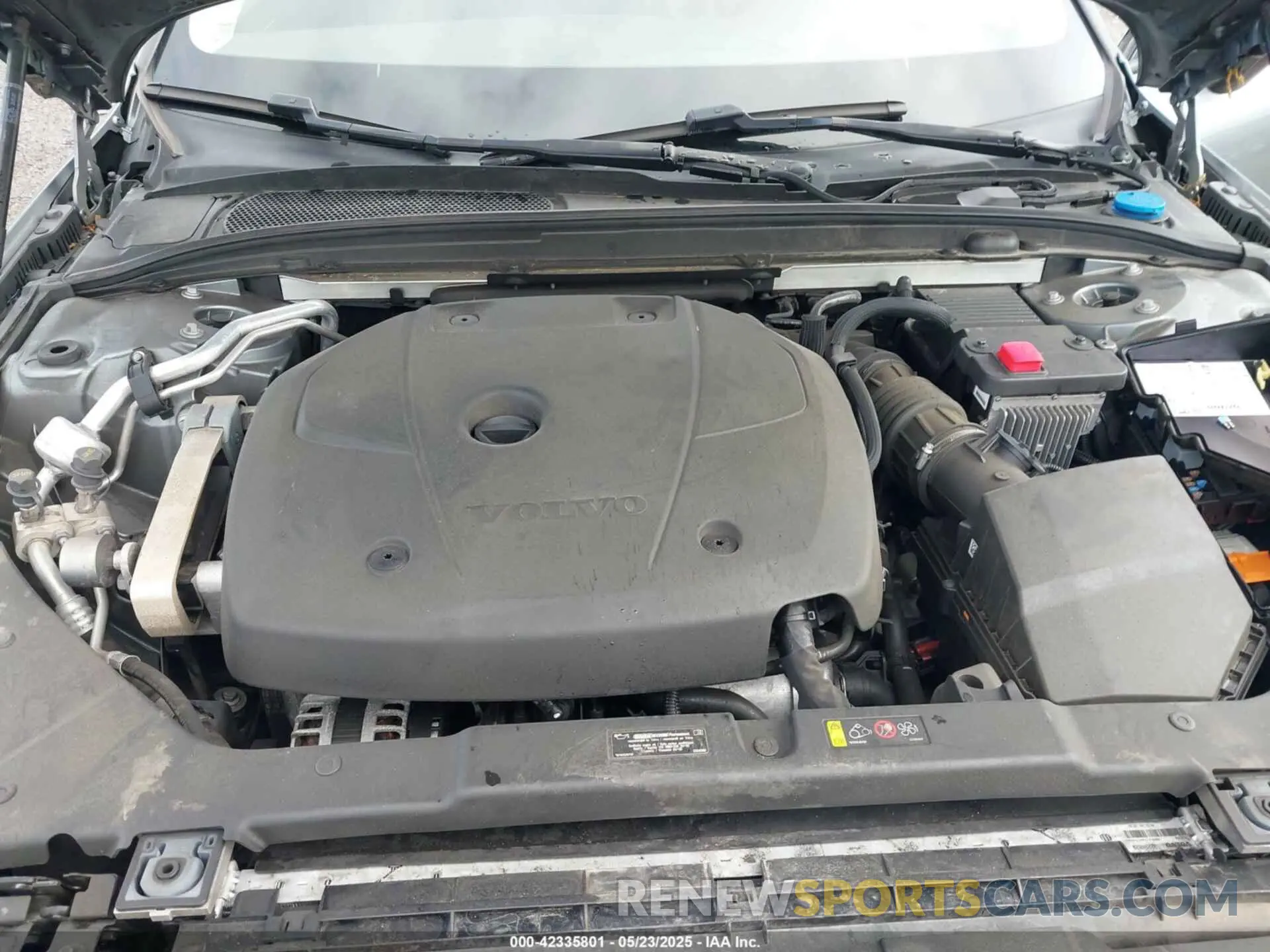 10 fotografías del automóvil dañado 7JRA22TK2LG065825 VOLVO S60 2020