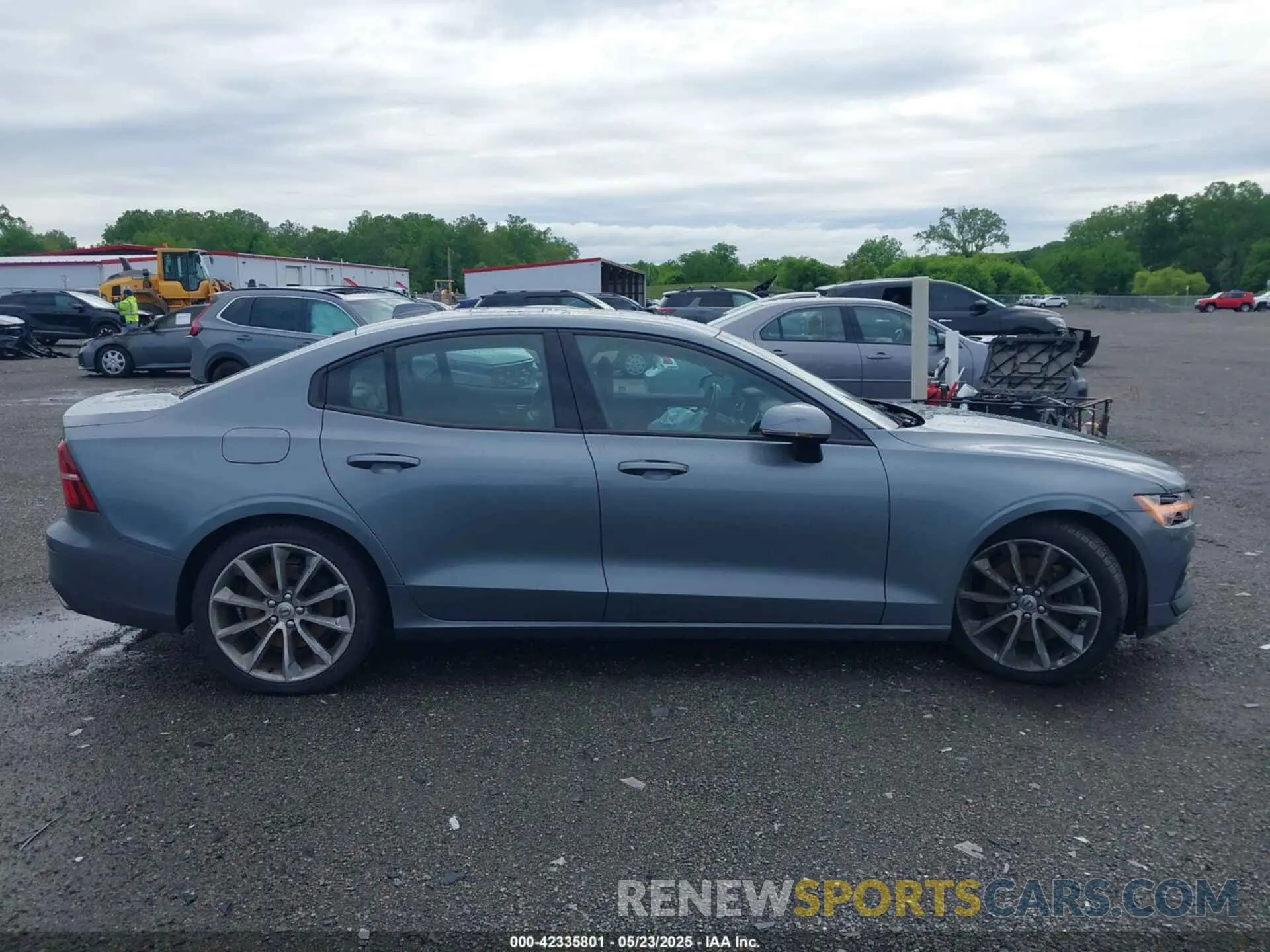 12 fotografías del automóvil dañado 7JRA22TK2LG065825 VOLVO S60 2020