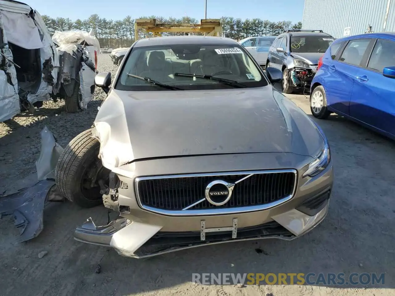 5 fotografías del automóvil dañado 7JRA22TK3LG064215 VOLVO S60 2020