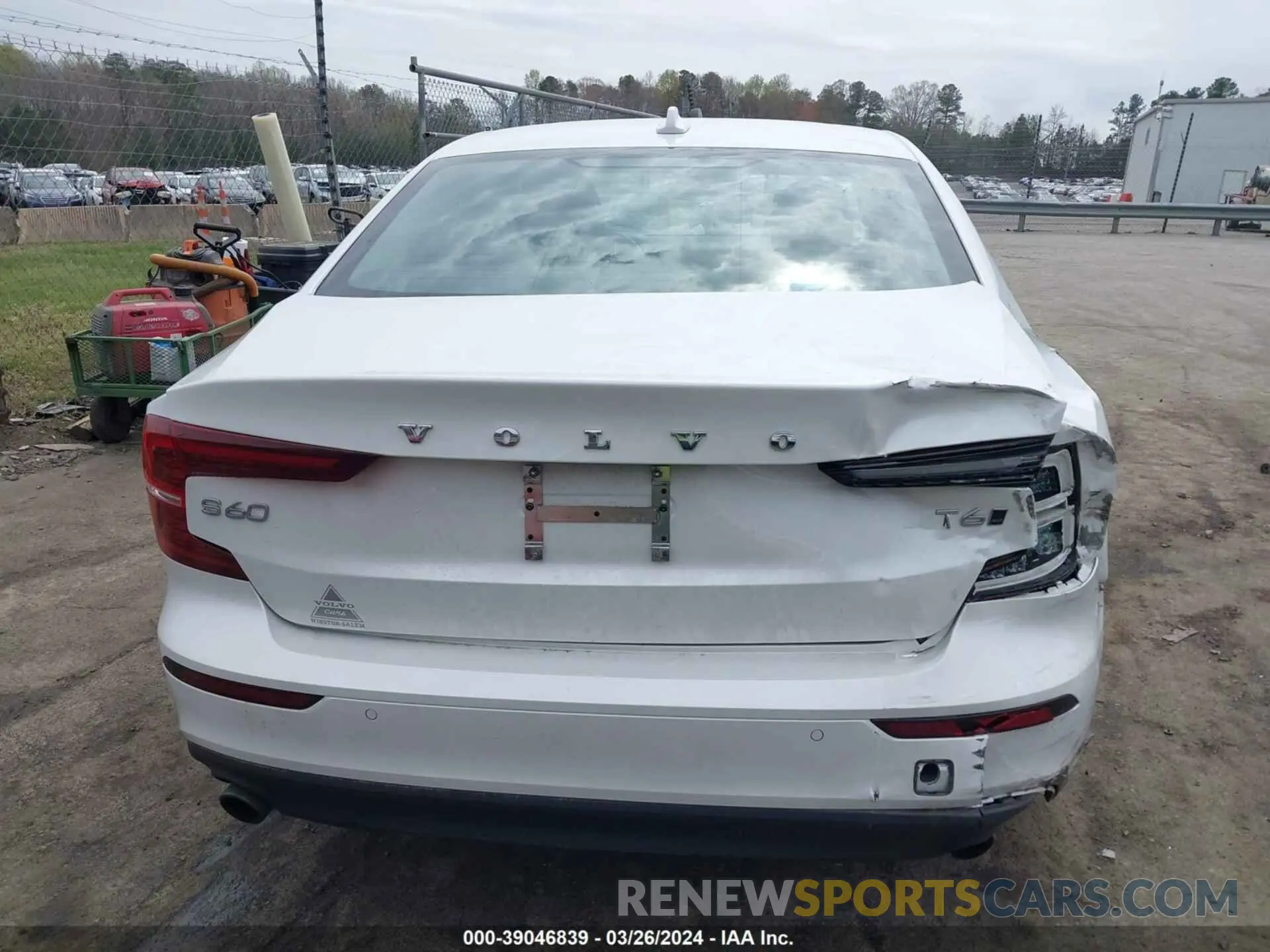 15 fotografías del automóvil dañado 7JRA22TK4LG048136 VOLVO S60 2020
