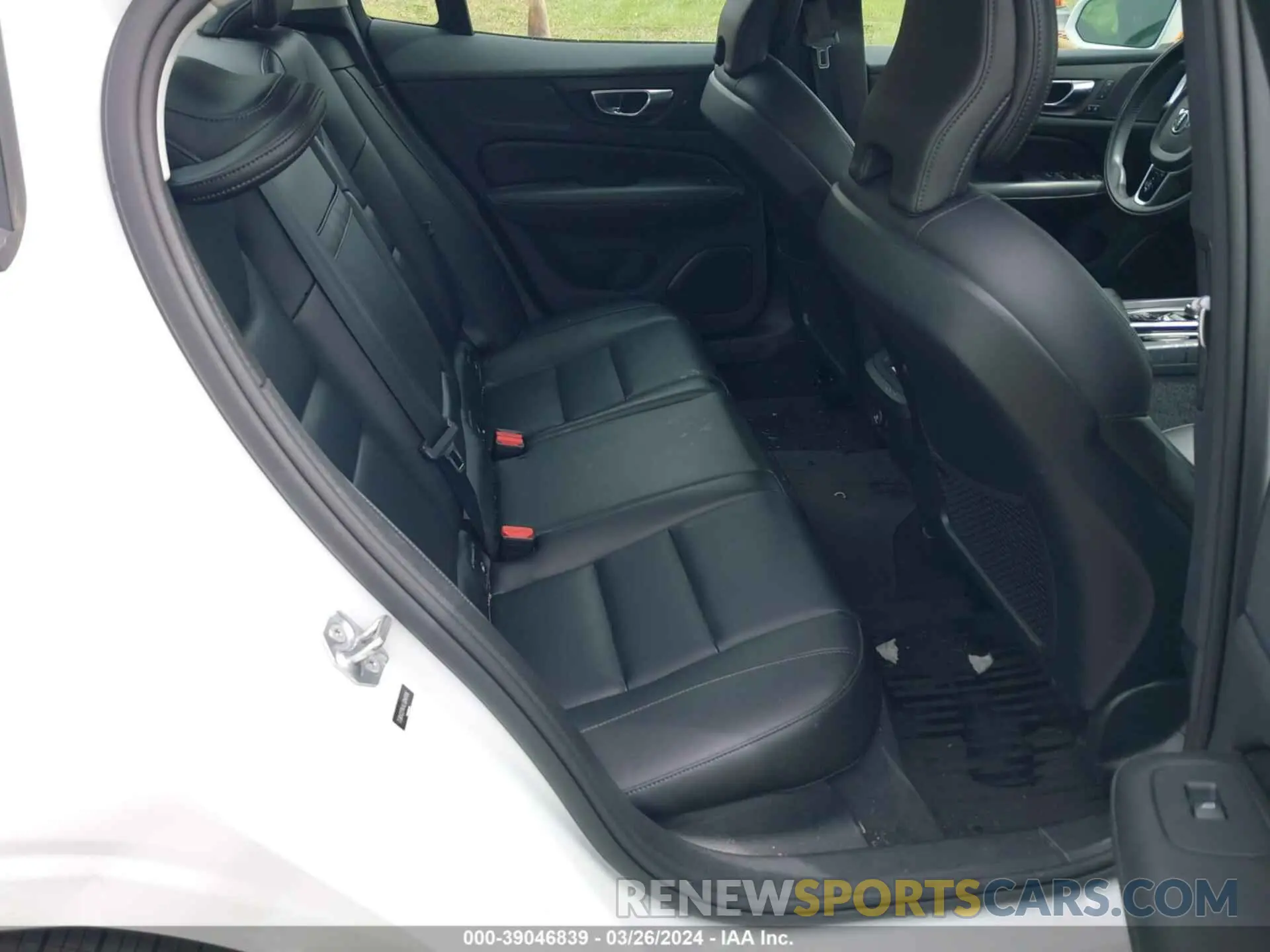 8 fotografías del automóvil dañado 7JRA22TK4LG048136 VOLVO S60 2020
