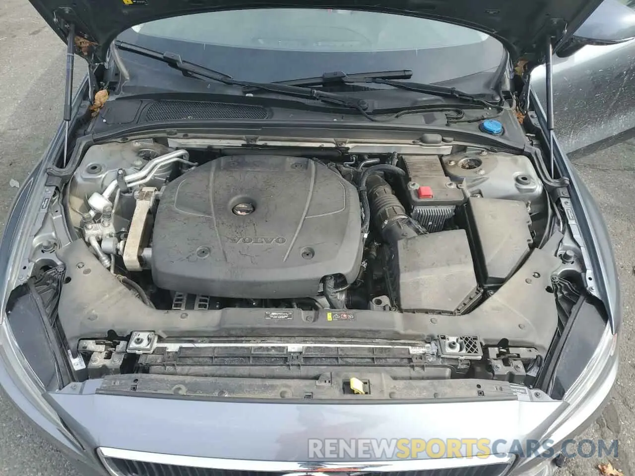 11 fotografías del automóvil dañado 7JRA22TK4LG065552 VOLVO S60 2020