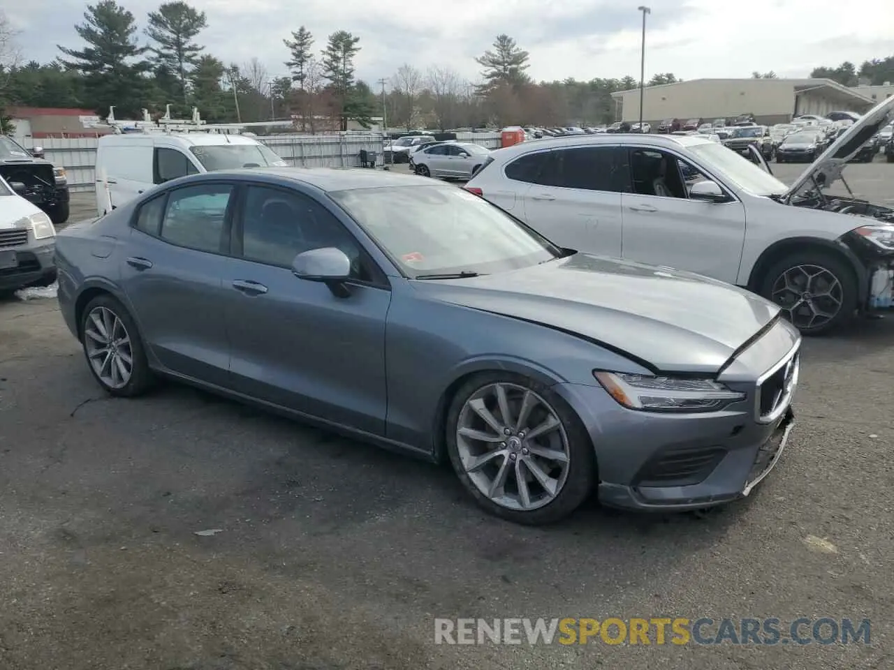 4 fotografías del automóvil dañado 7JRA22TK4LG065552 VOLVO S60 2020