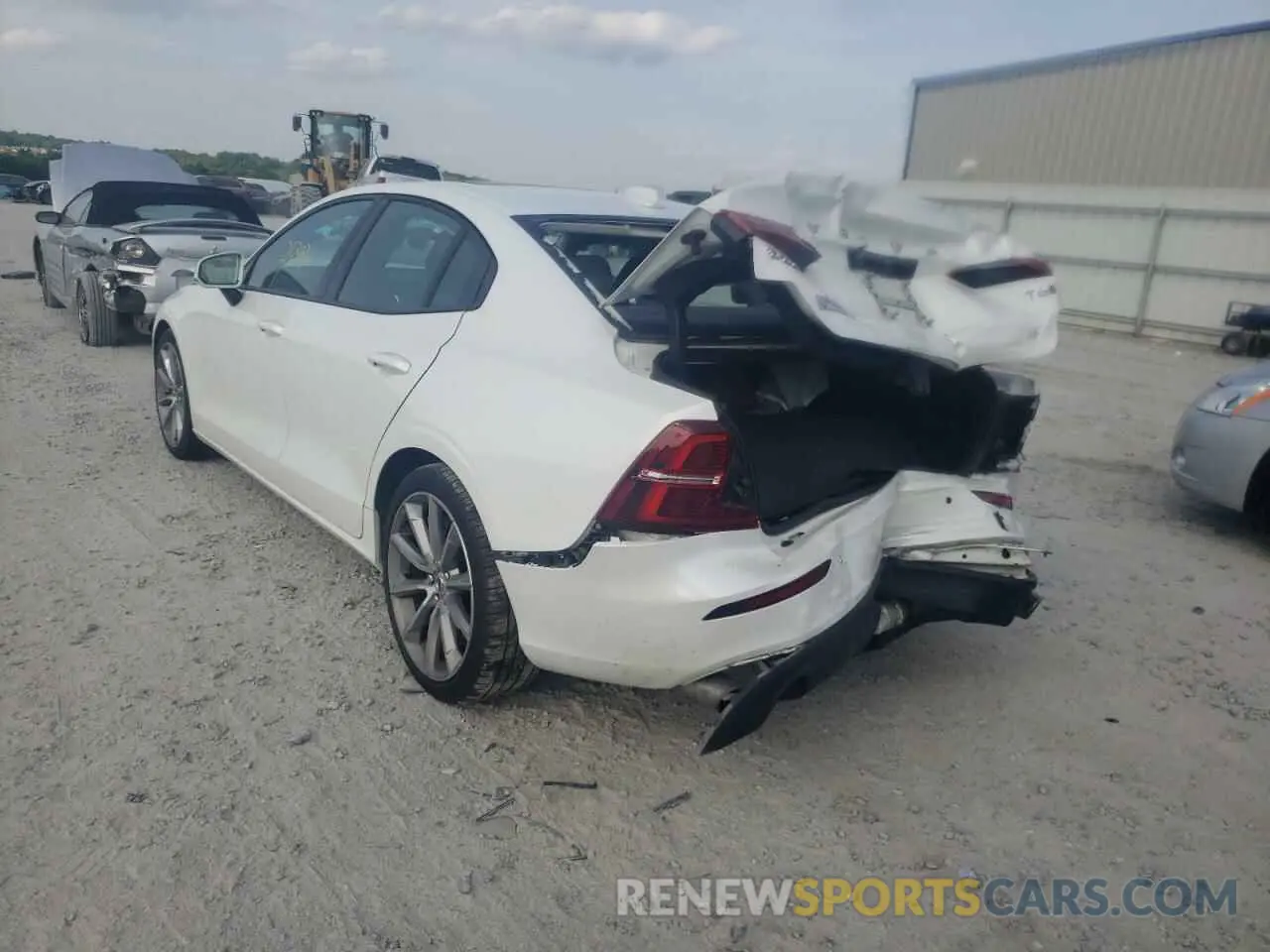 3 fotografías del automóvil dañado 7JRA22TK6LG030396 VOLVO S60 2020