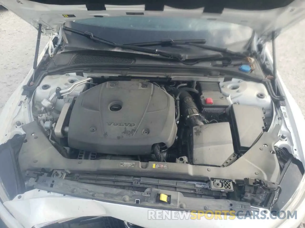 7 fotografías del automóvil dañado 7JRA22TK6LG030396 VOLVO S60 2020