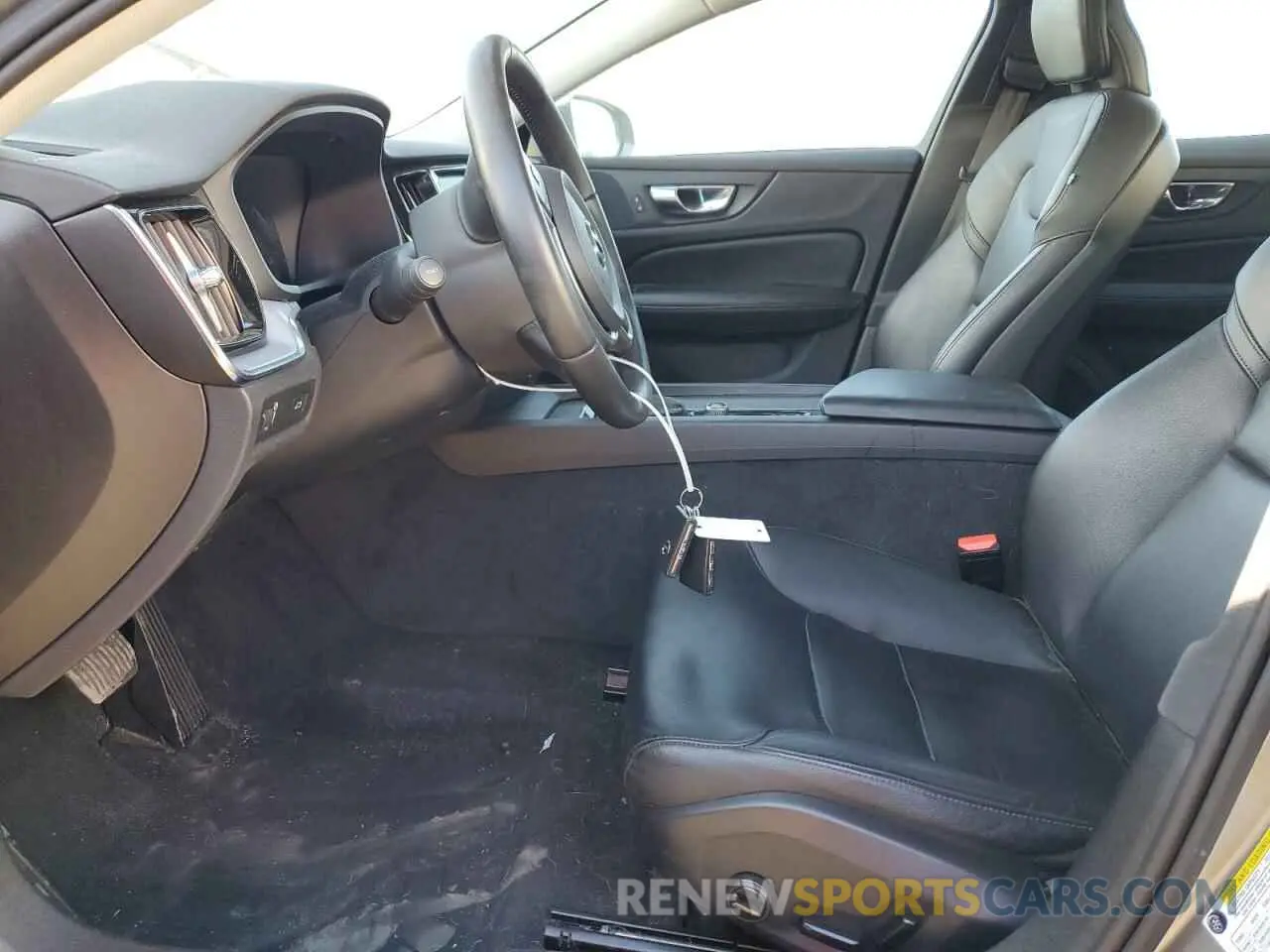 7 fotografías del automóvil dañado 7JRA22TK6LG057324 VOLVO S60 2020