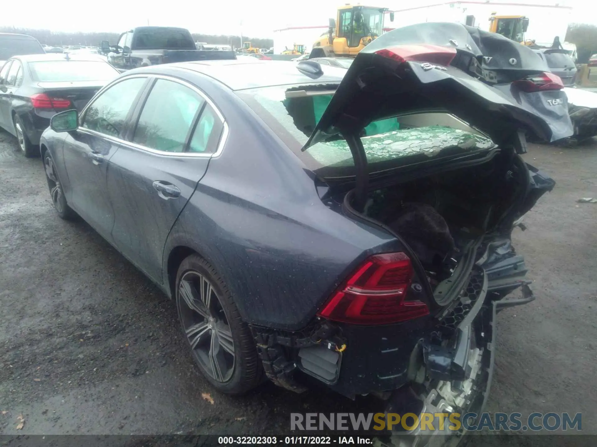3 fotografías del automóvil dañado 7JRA22TL2LG065106 VOLVO S60 2020