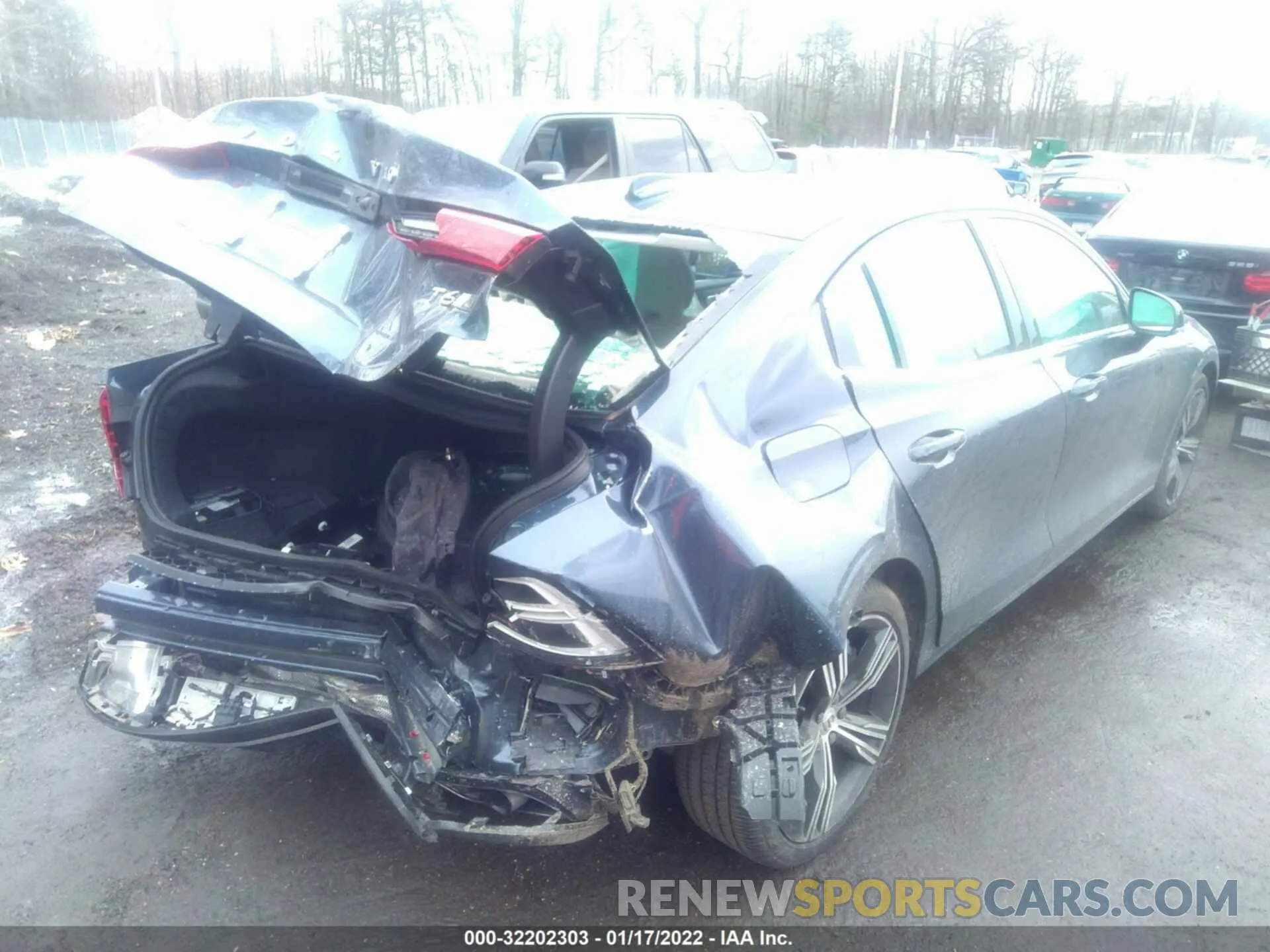 4 fotografías del automóvil dañado 7JRA22TL2LG065106 VOLVO S60 2020