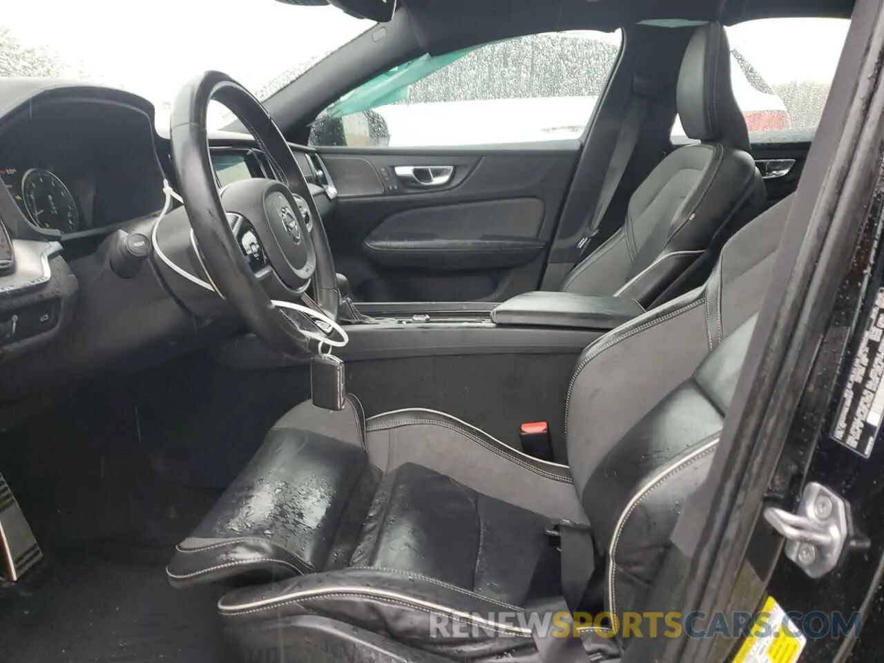 7 fotografías del automóvil dañado 7JRA22TM3LG067617 VOLVO S60 2020