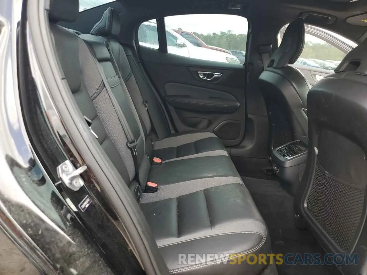 11 fotografías del automóvil dañado 7JRA22TM8LG037450 VOLVO S60 2020