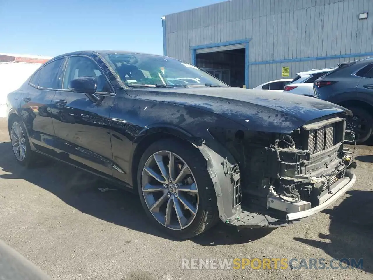 4 fotografías del automóvil dañado 7JR102FK3MG102982 VOLVO S60 2021