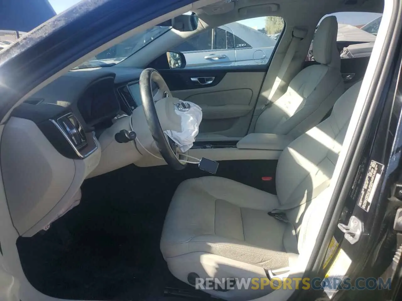 7 fotografías del automóvil dañado 7JR102FK3MG102982 VOLVO S60 2021