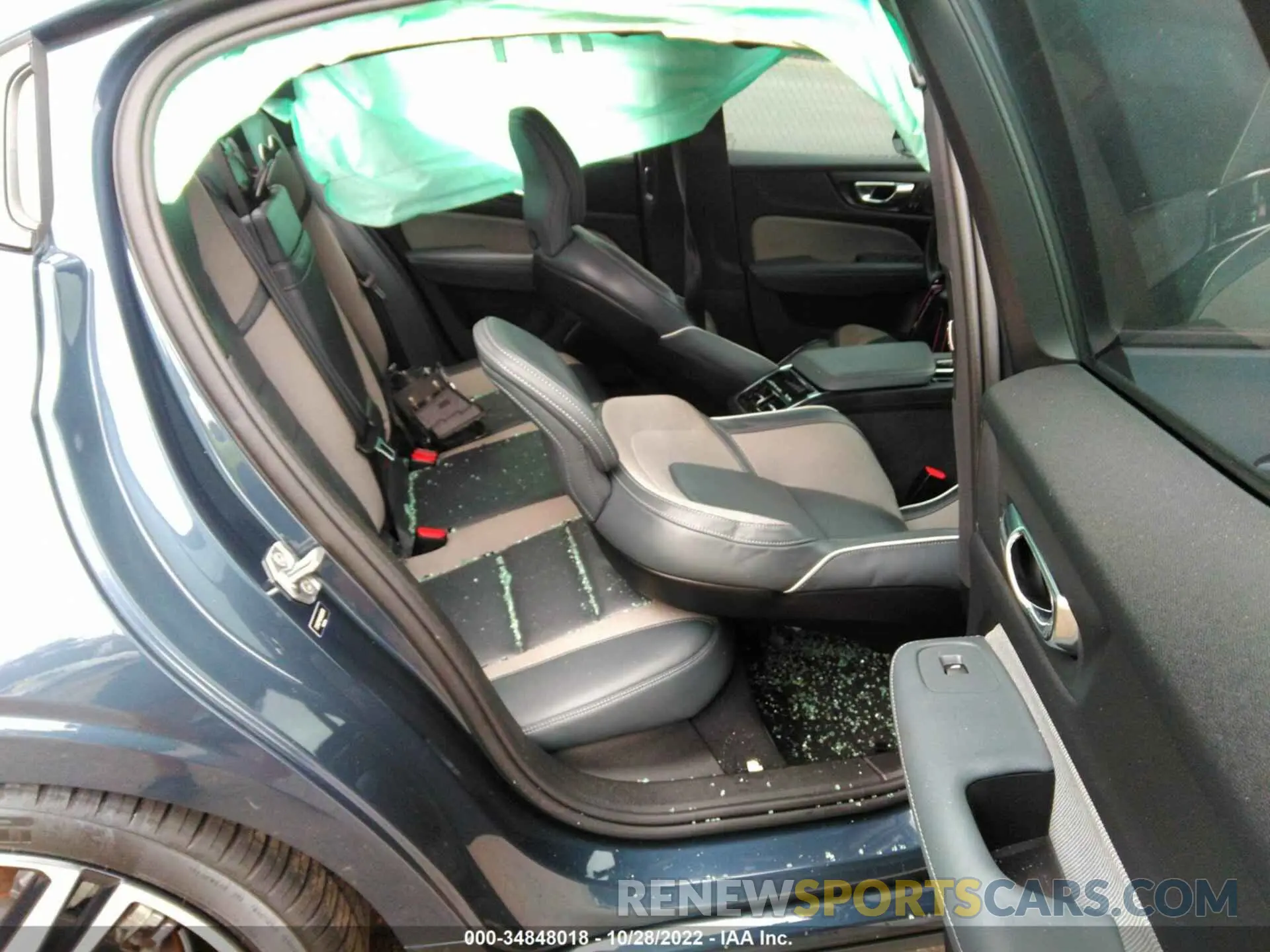 8 fotografías del automóvil dañado 7JR102FM6MG092076 VOLVO S60 2021
