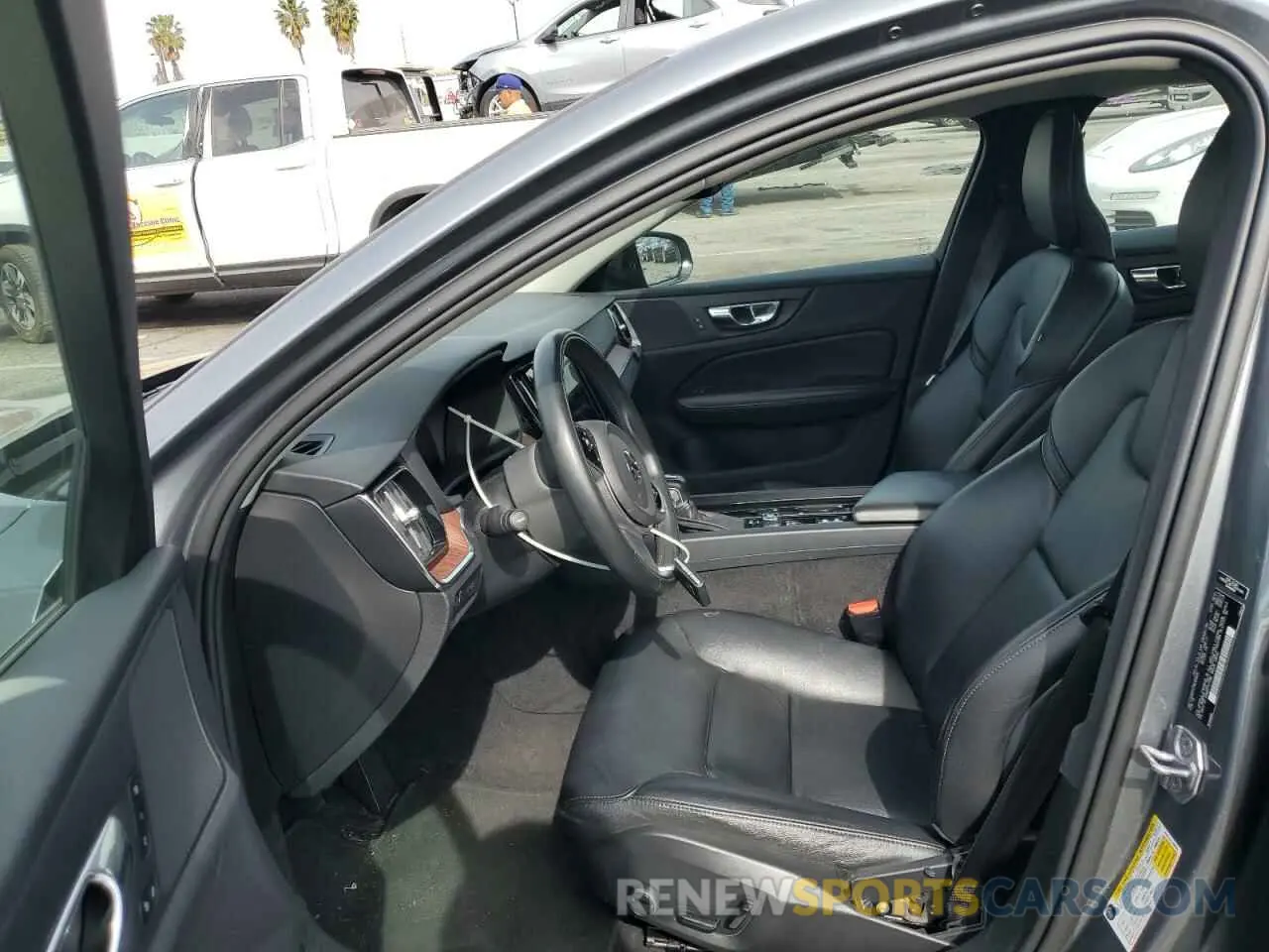 7 fotografías del automóvil dañado 7JR102FZ7MG126828 VOLVO S60 2021