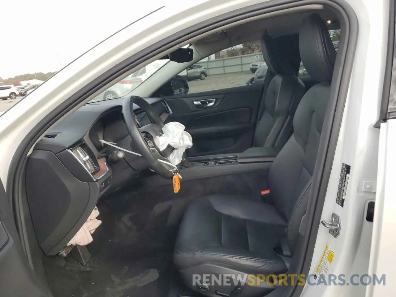 7 fotografías del automóvil dañado 7JR102FZ8MG122870 VOLVO S60 2021