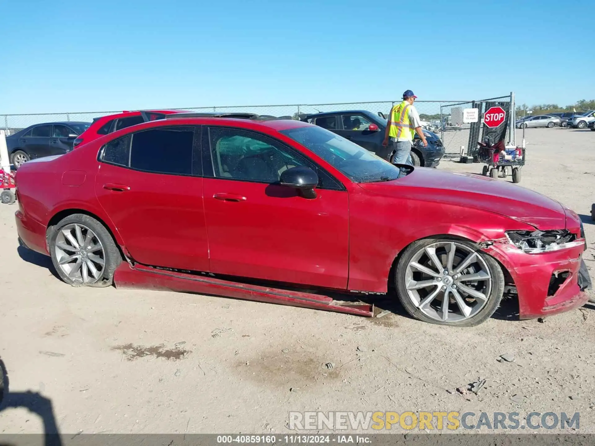 13 fotografías del automóvil dañado 7JR102TZ1MG103629 VOLVO S60 2021