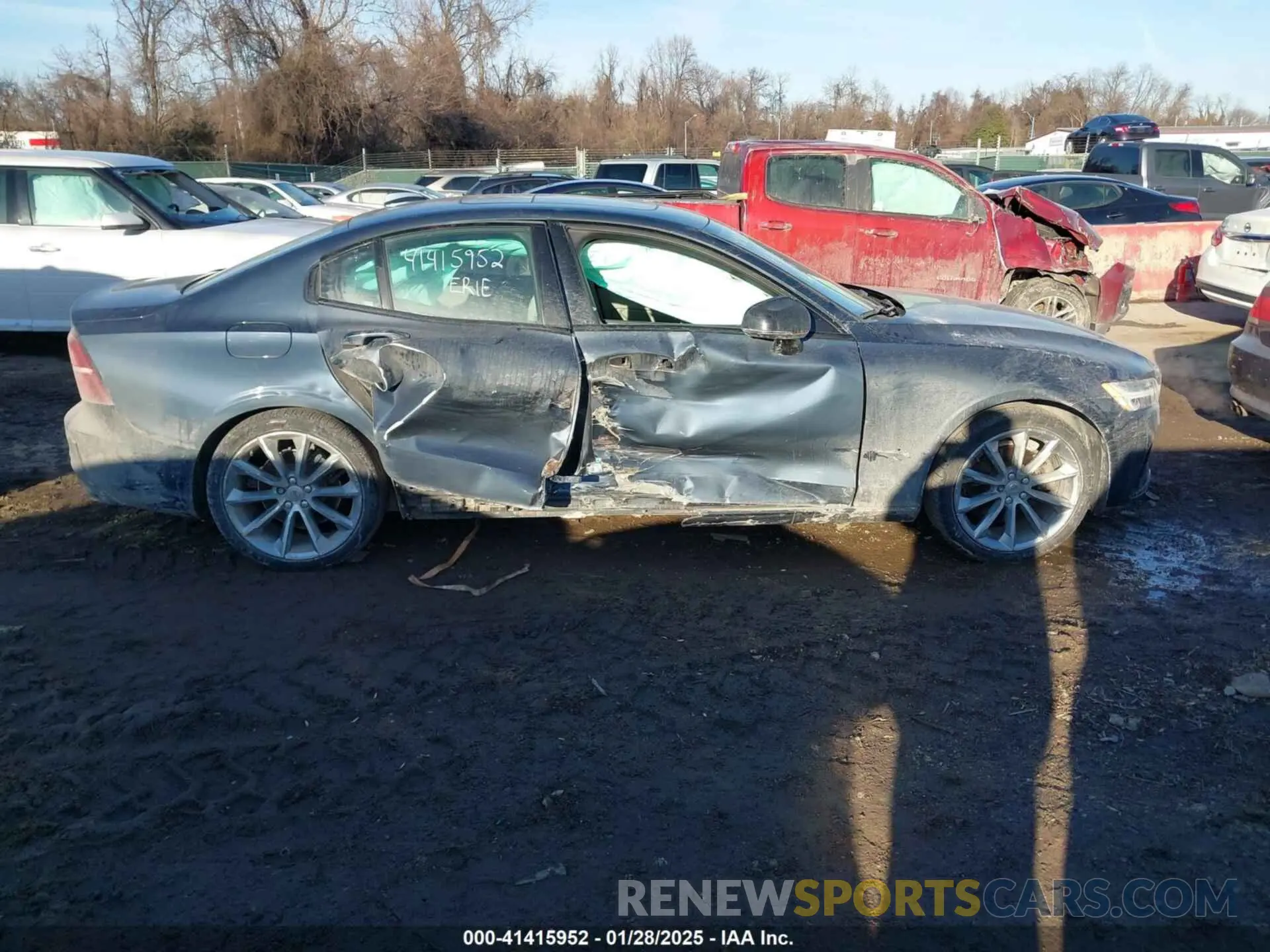 14 fotografías del automóvil dañado 7JR102TZ9MG118072 VOLVO S60 2021