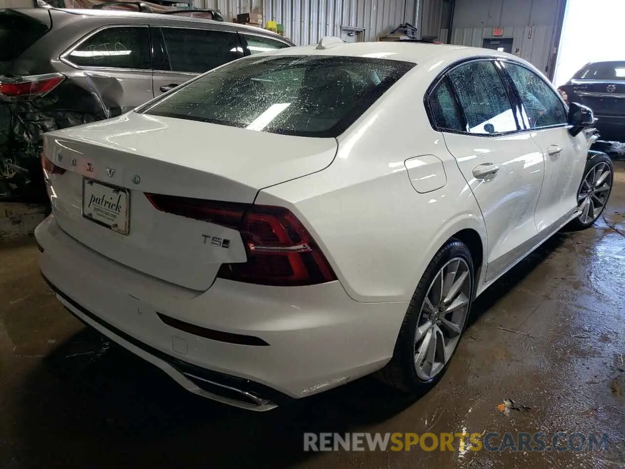 4 fotografías del automóvil dañado 7JR102TZXMG112474 VOLVO S60 2021