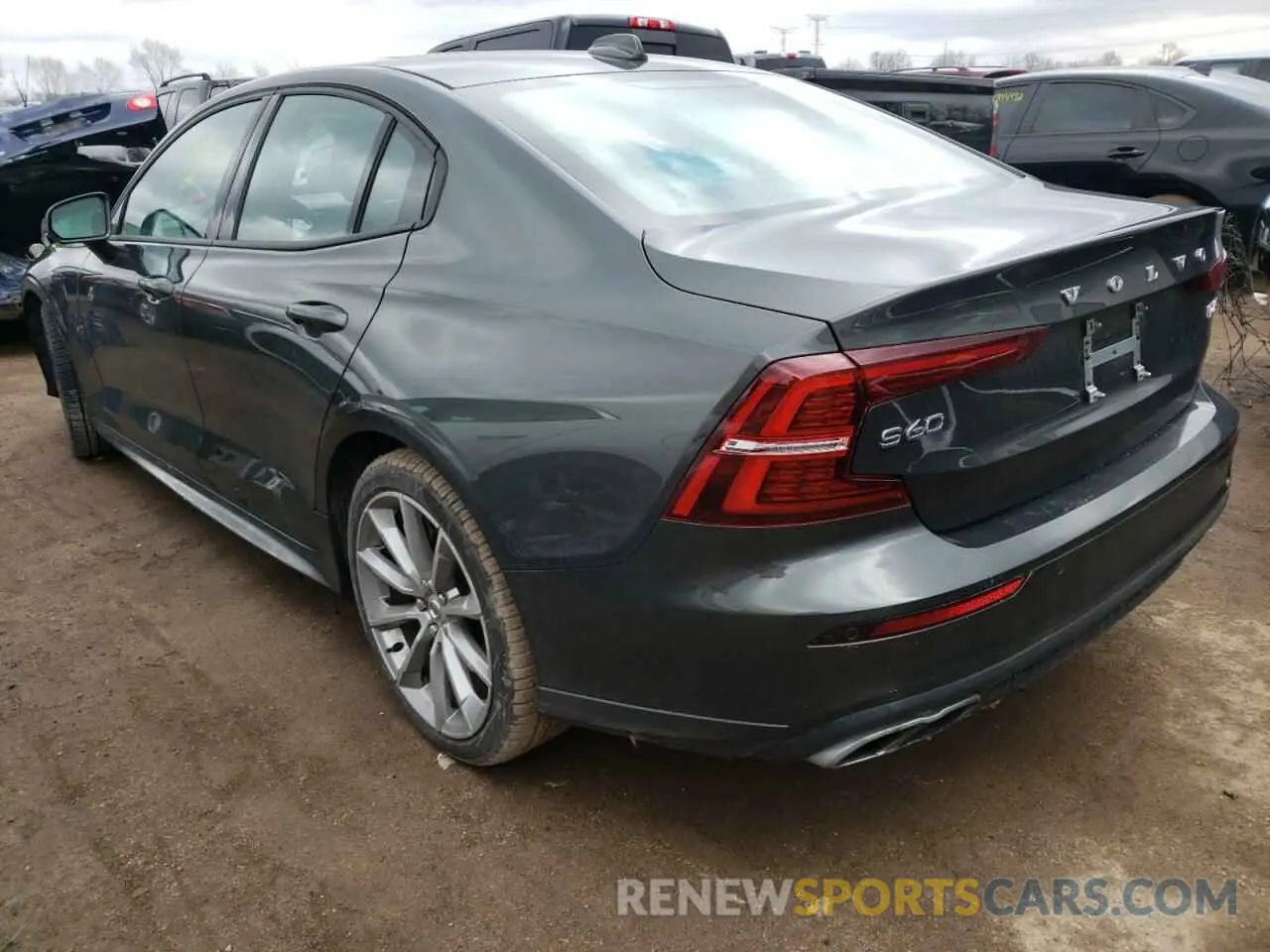 3 fotografías del automóvil dañado 7JRA22TK1MG092158 VOLVO S60 2021