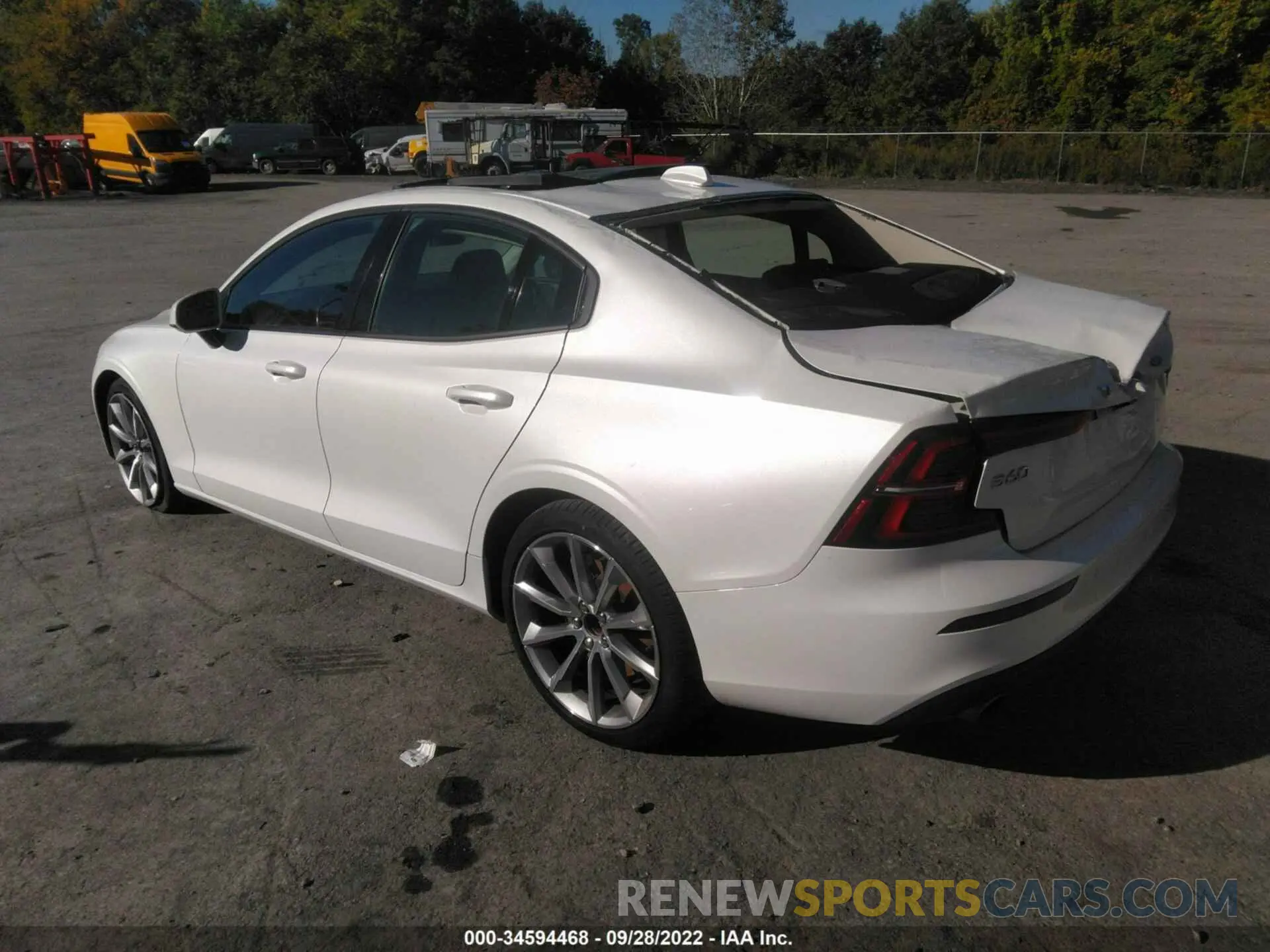 3 fotografías del automóvil dañado 7JRA22TK7MG080354 VOLVO S60 2021