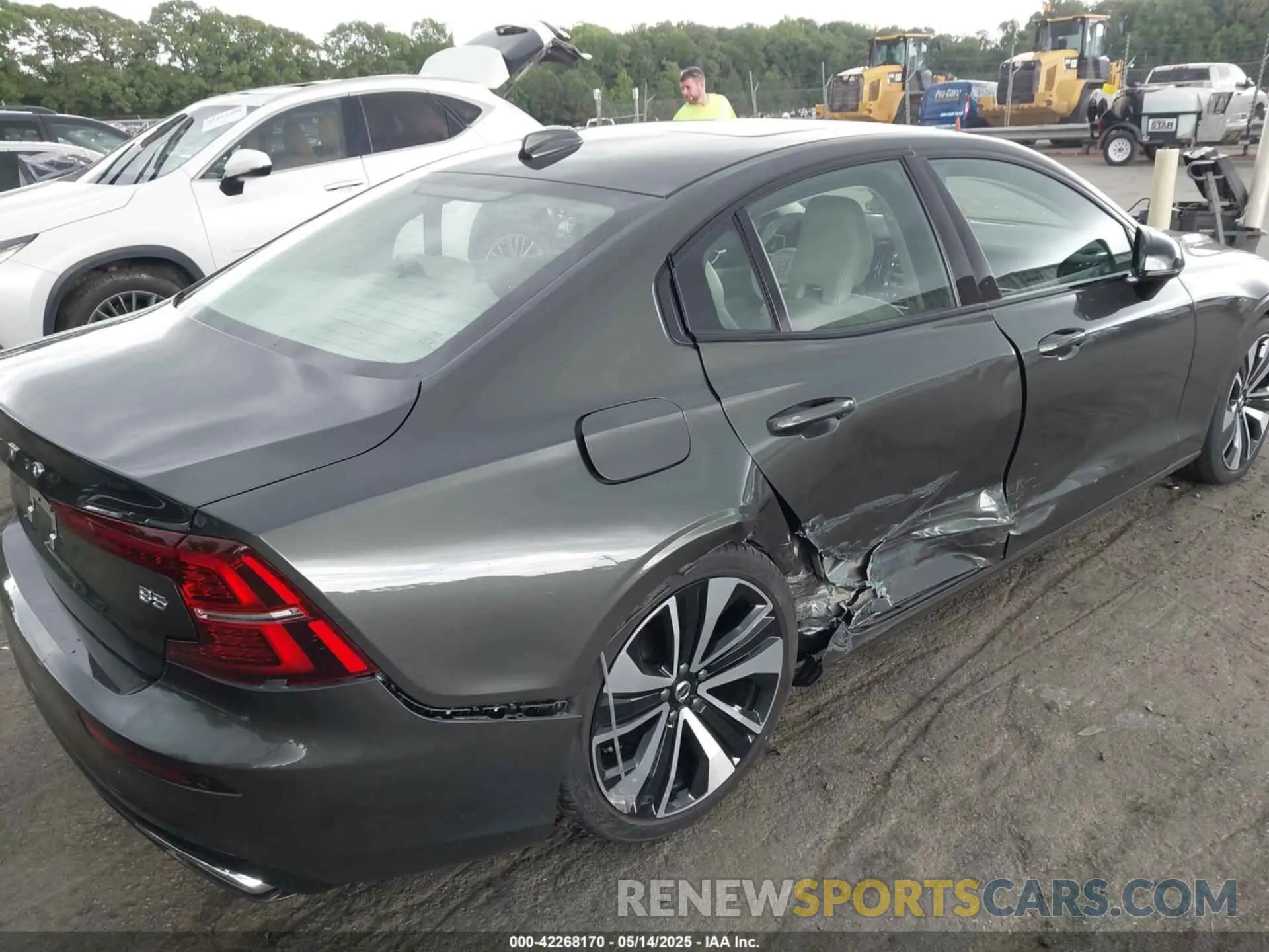 6 fotografías del automóvil dañado 7JRL12FZ0NG154042 VOLVO S60 2022