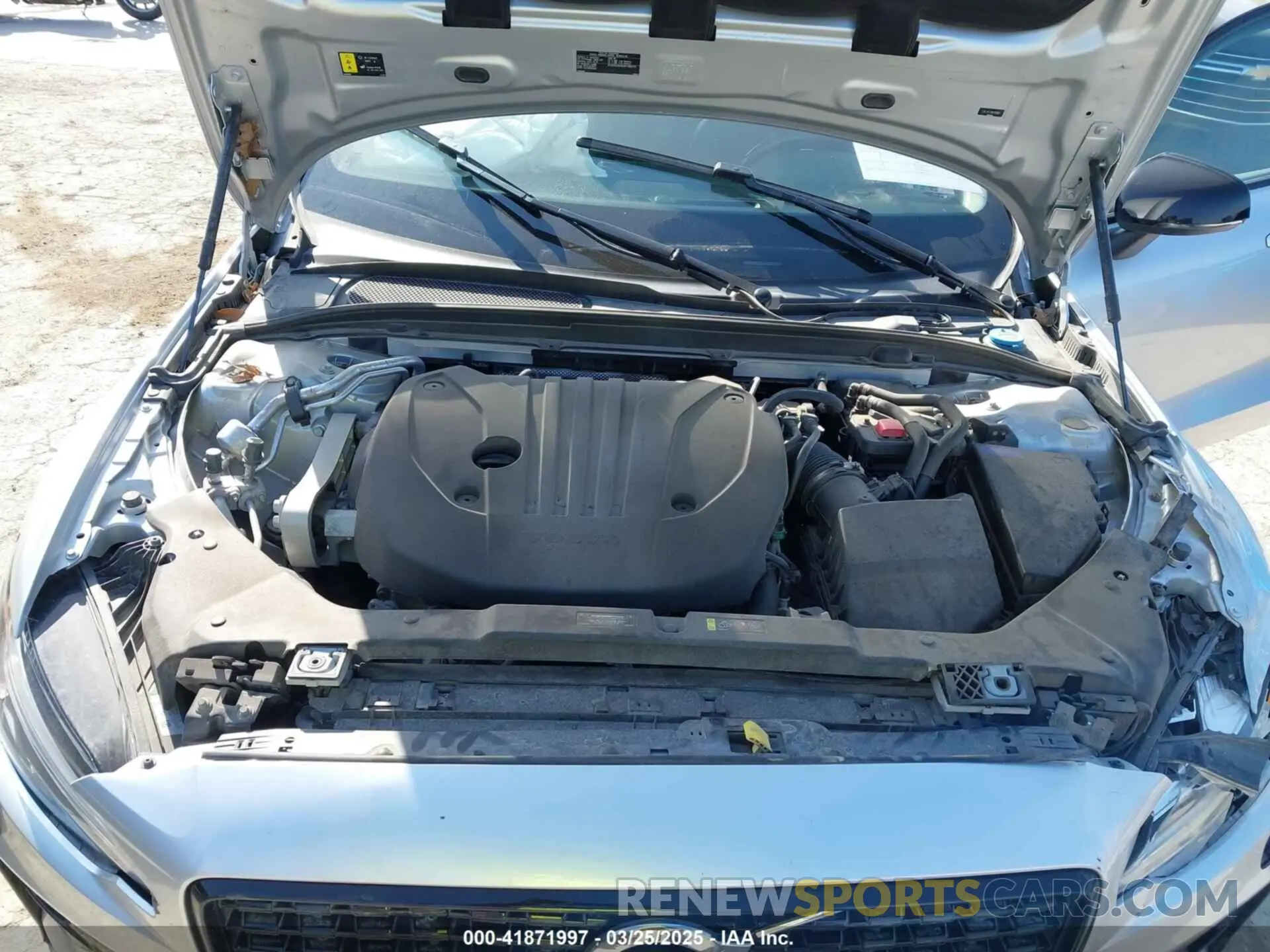 10 fotografías del automóvil dañado 7JRL12FZ3NG176097 VOLVO S60 2022
