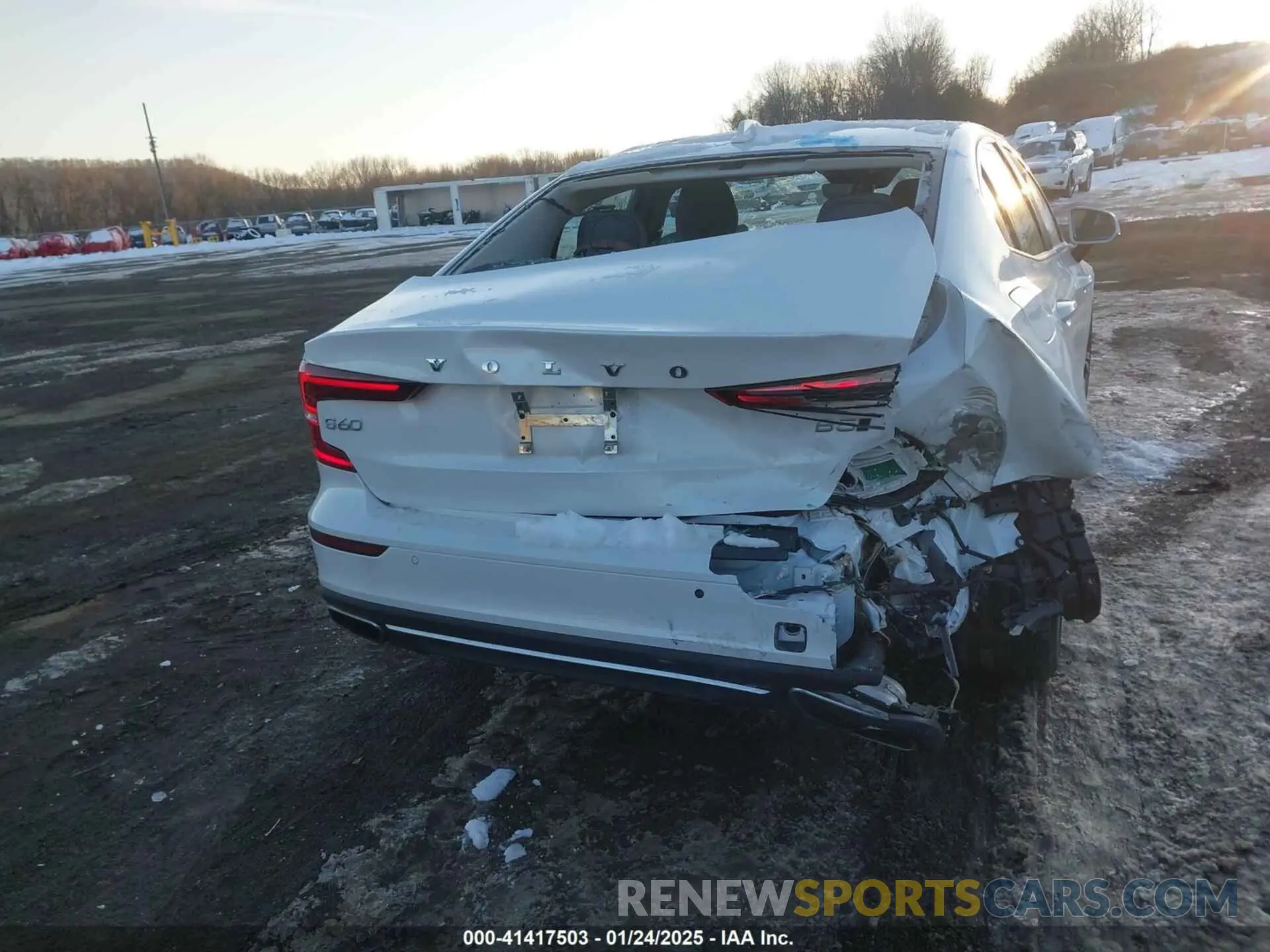 6 fotografías del automóvil dañado 7JRL12TL8NG162261 VOLVO S60 2022