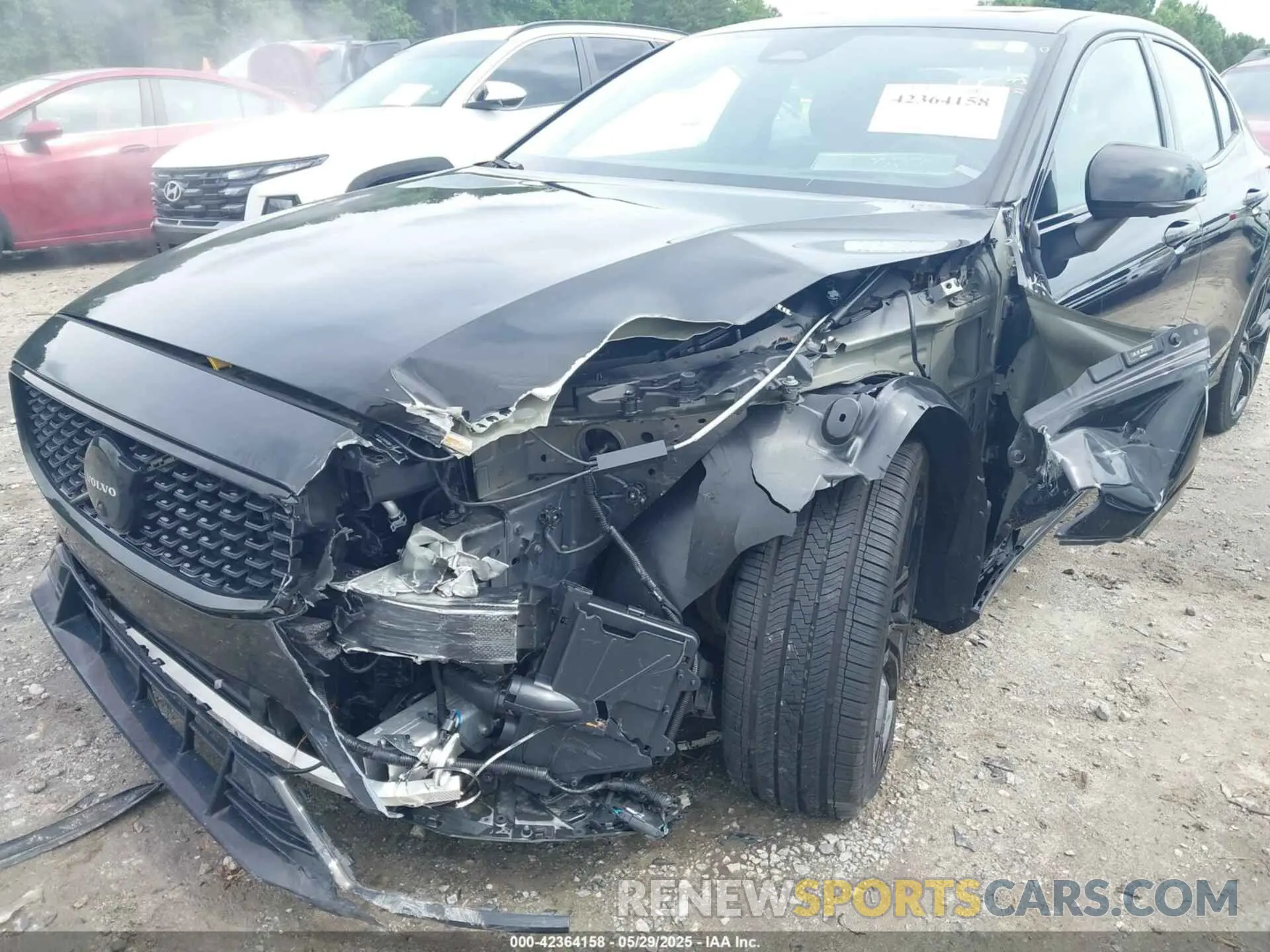 6 fotografías del automóvil dañado 7JRL12FJ3PG250292 VOLVO S60 2023
