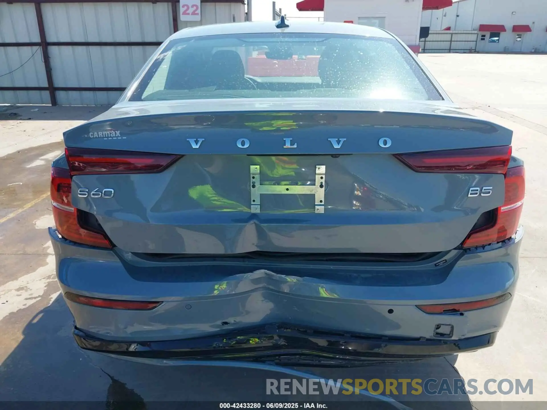 6 fotografías del automóvil dañado 7JRL12FK0RG320259 VOLVO S60 2024