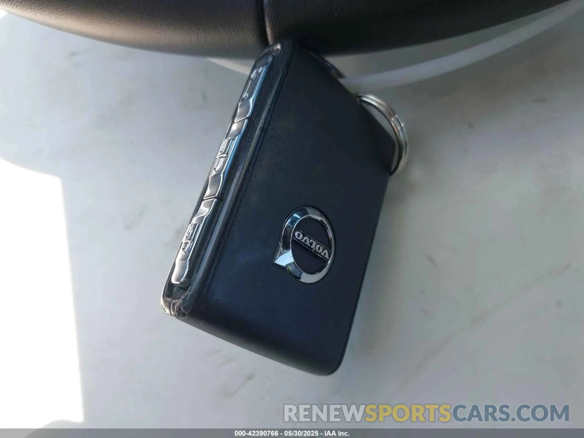 11 fotografías del automóvil dañado 7JRL12FKXRG296326 VOLVO S60 2024
