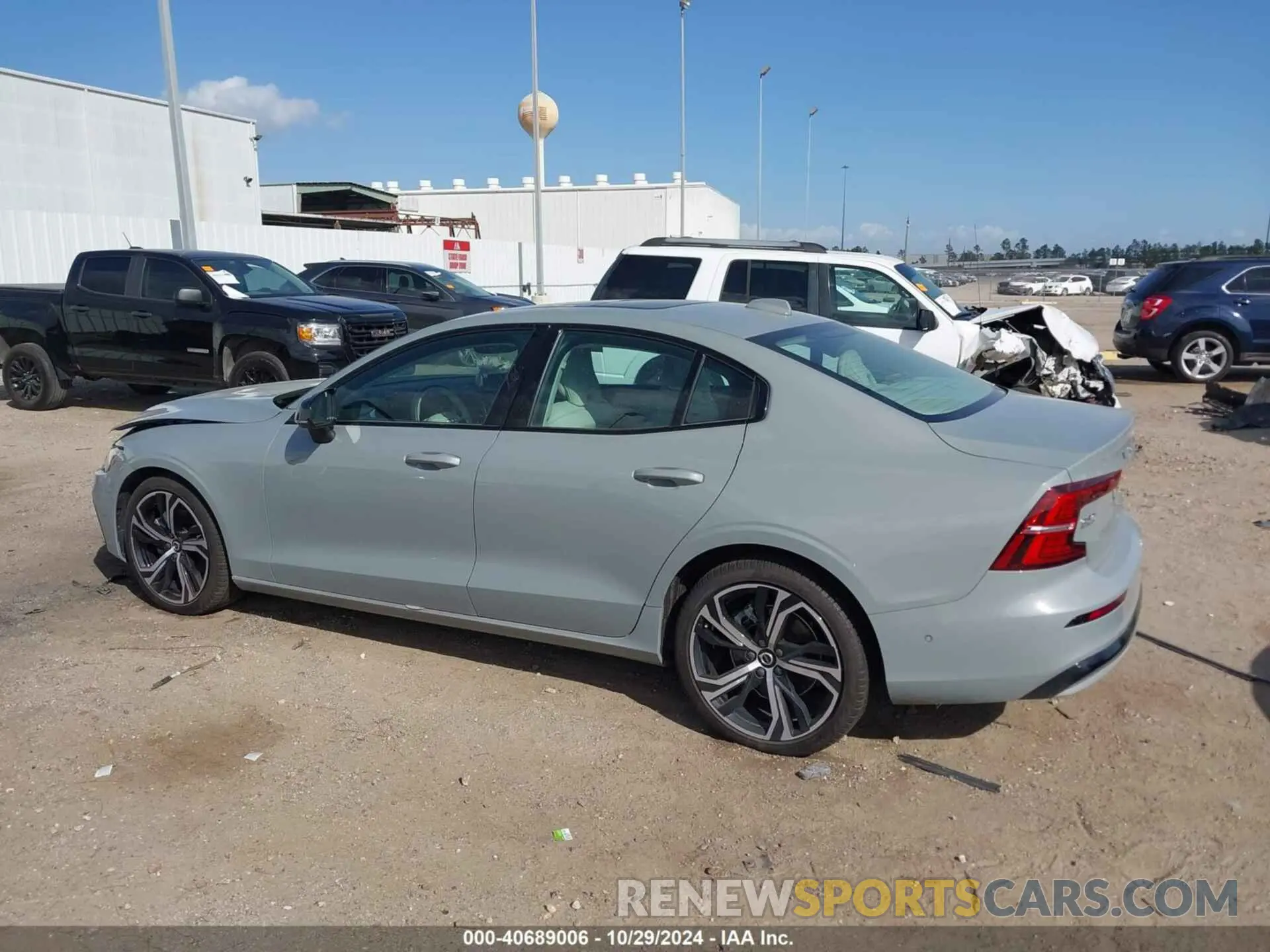 14 fotografías del automóvil dañado 7JRL12TM7RG311998 VOLVO S60 2024