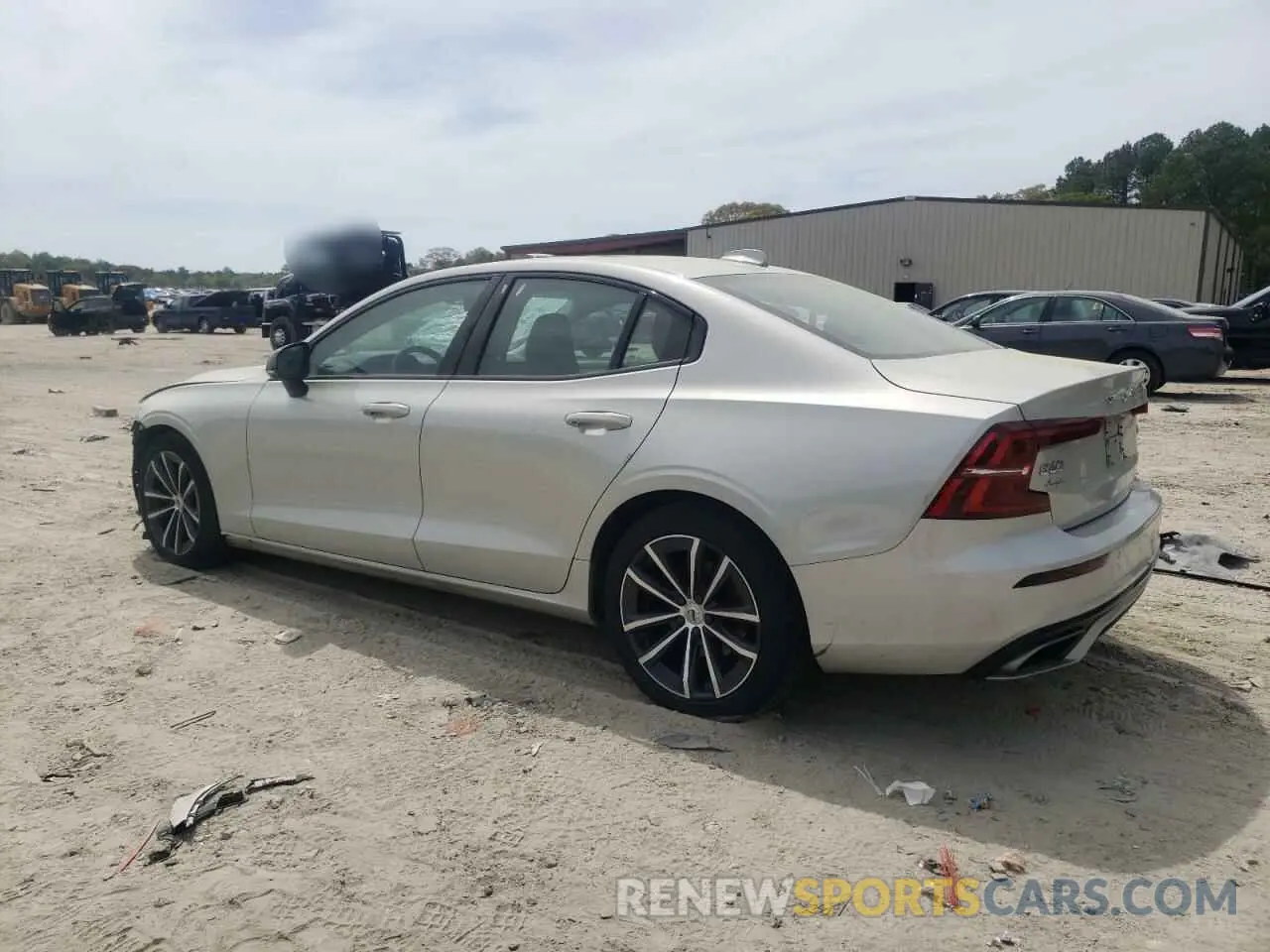 2 fotografías del automóvil dañado 7JRL12FZ5NG154246 VOLVO S60 B5 MOM 2022