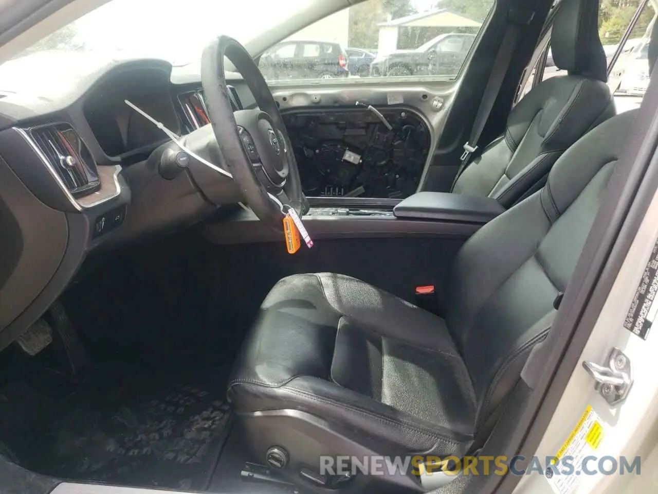 7 fotografías del automóvil dañado 7JRL12FZ5NG154246 VOLVO S60 B5 MOM 2022