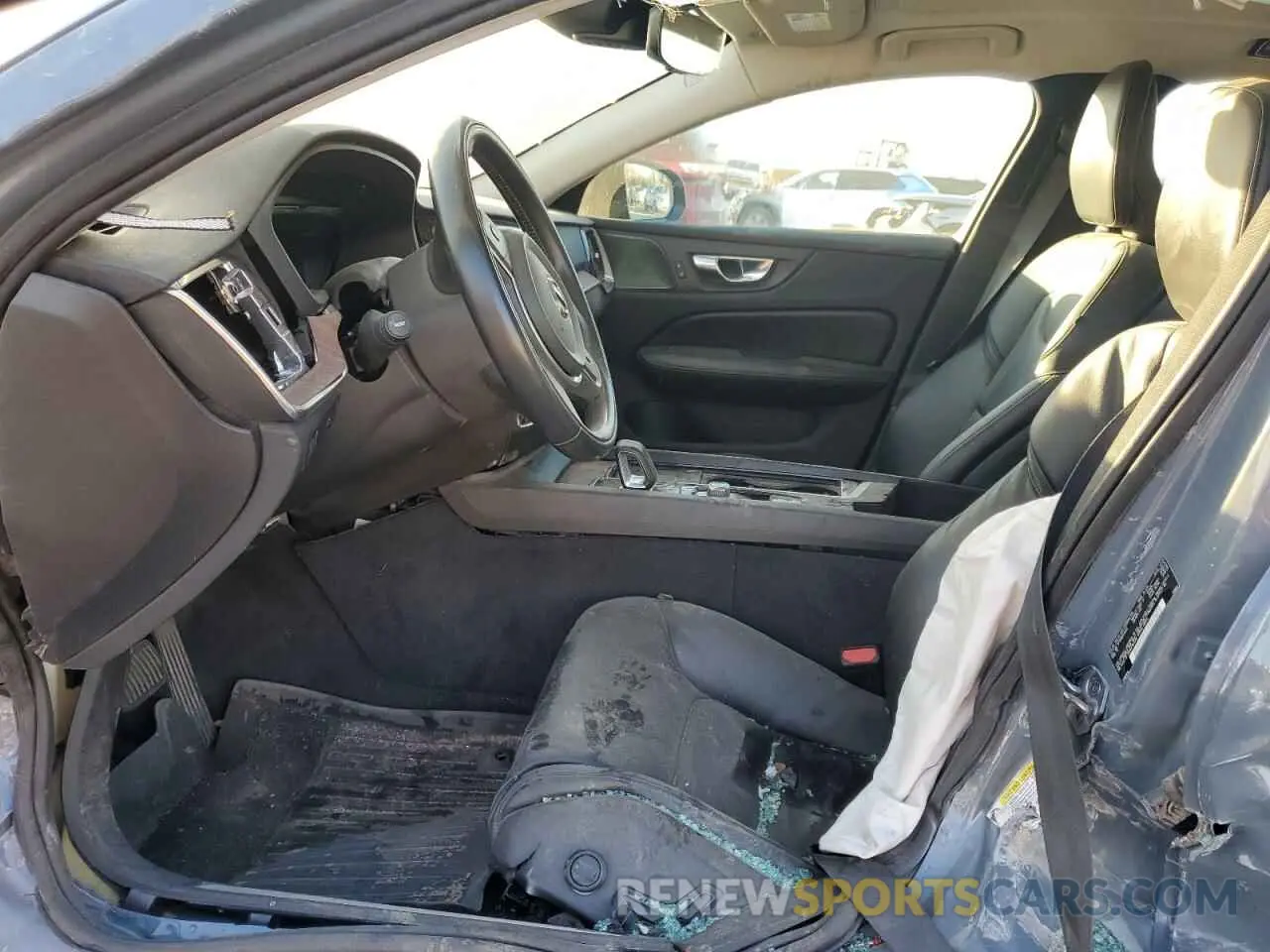 7 fotografías del automóvil dañado 7JRL12FZ5NG154635 VOLVO S60 B5 MOM 2022