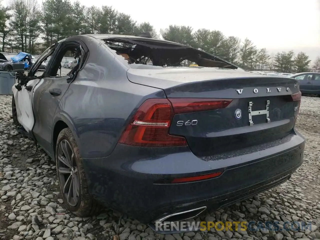 3 fotografías del automóvil dañado 7JRL12TZ2NG155200 VOLVO S60 B5 MOM 2022