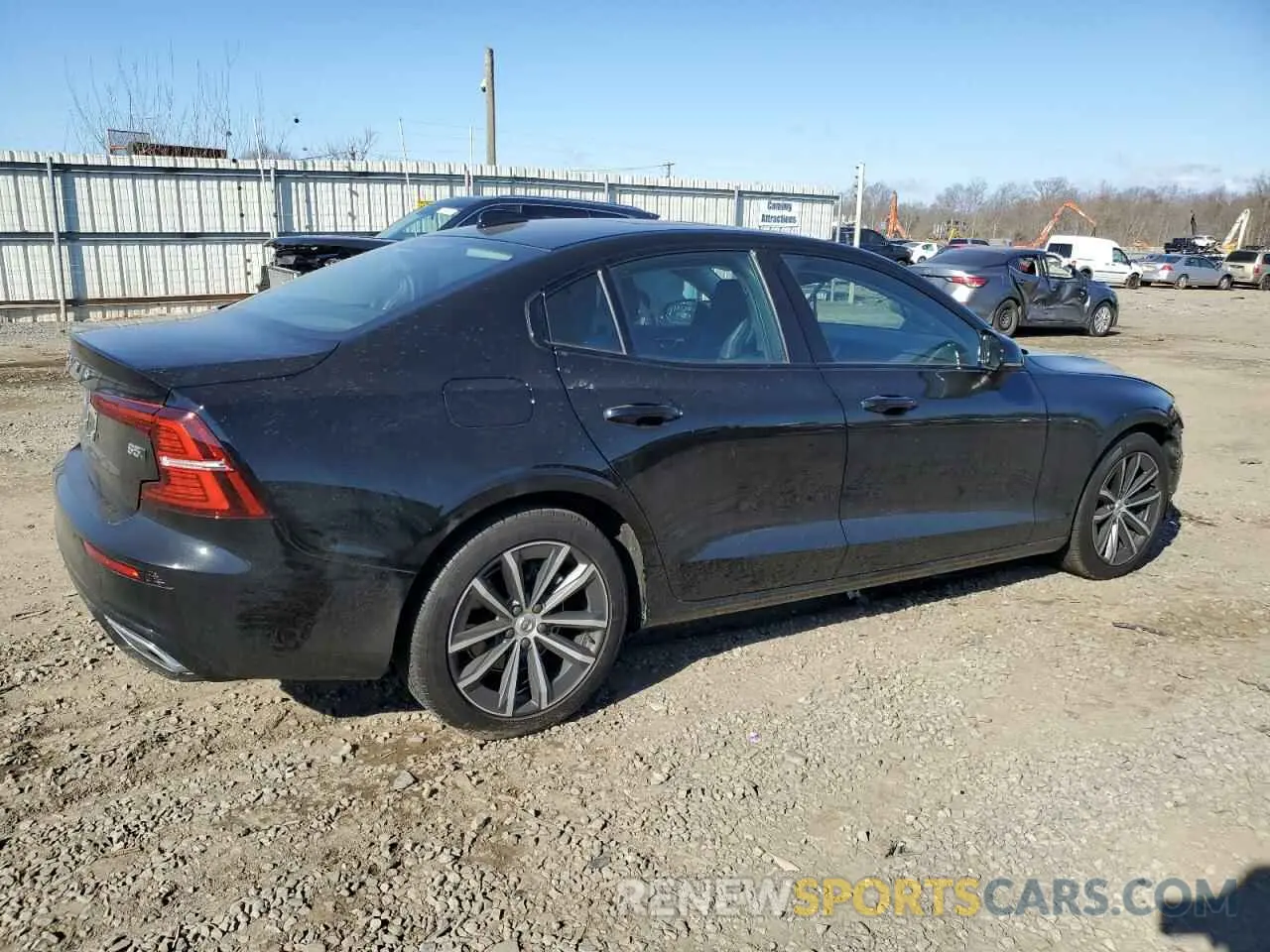 3 fotografías del automóvil dañado 7JRL12TZ7NG187205 VOLVO S60 B5 MOM 2022