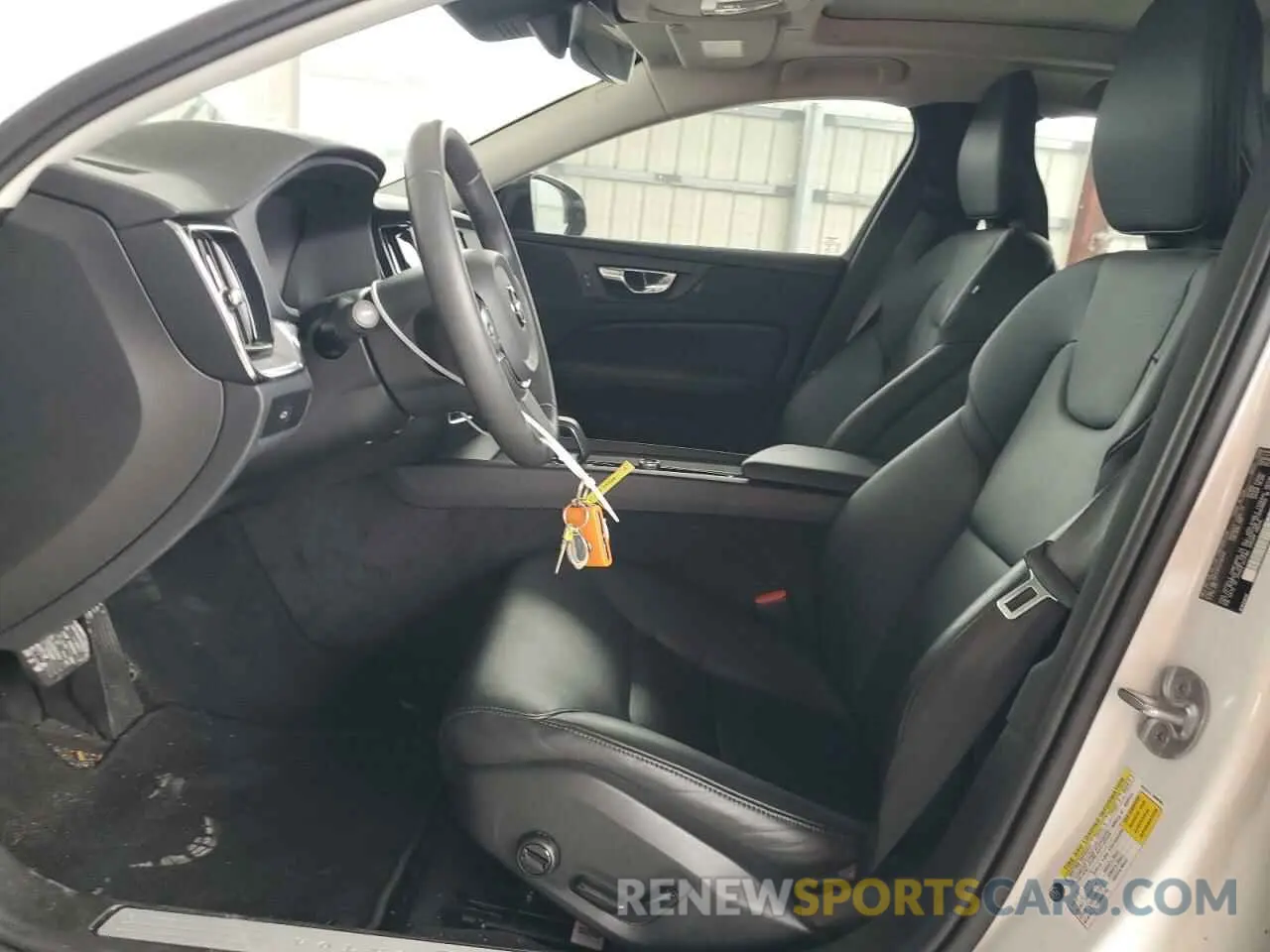 7 fotografías del automóvil dañado 7JRL12FKXPG236317 VOLVO S60 CORE 2023