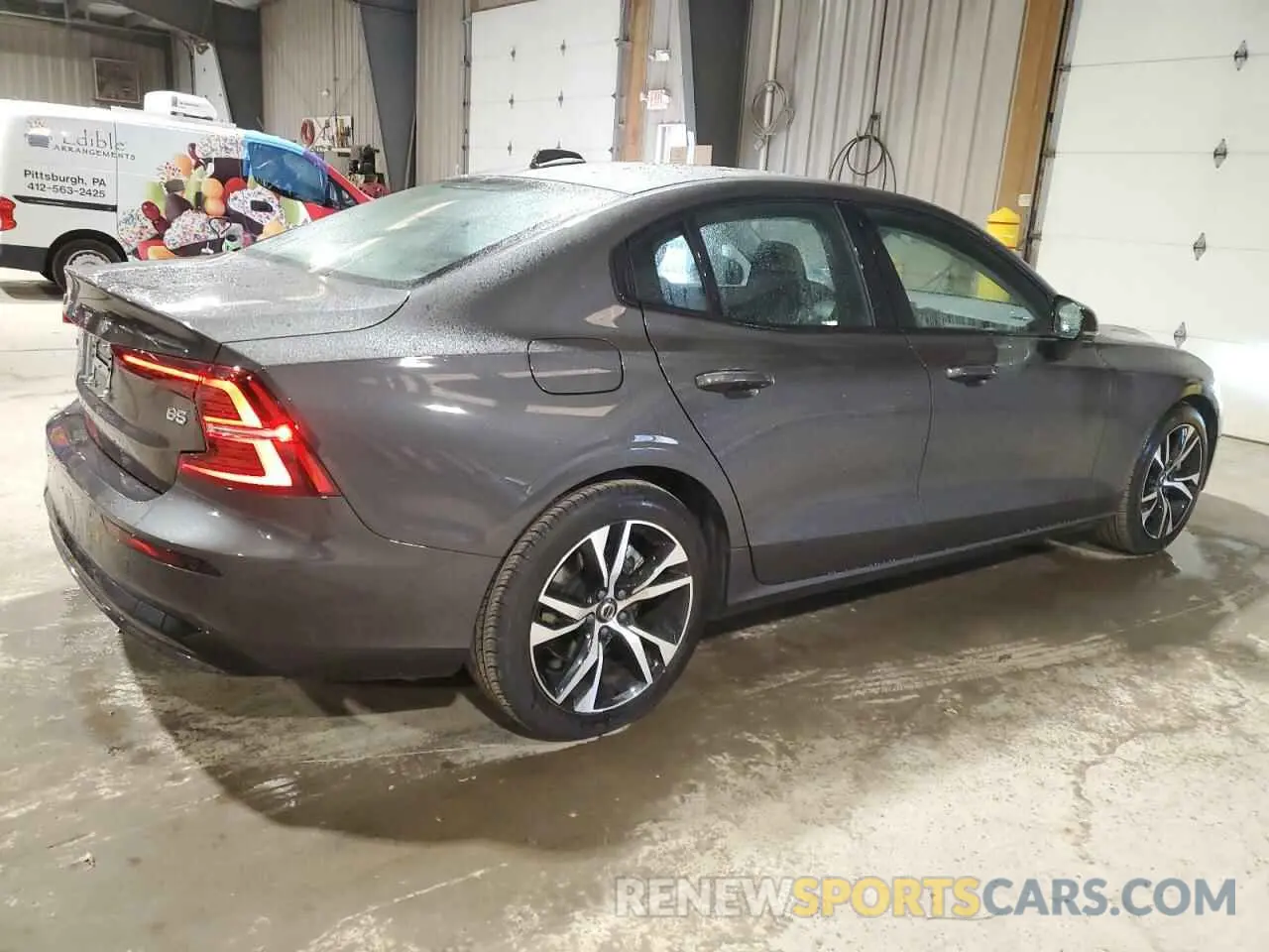 3 fotografías del automóvil dañado 7JRL12FK2RG321509 VOLVO S60 CORE 2024