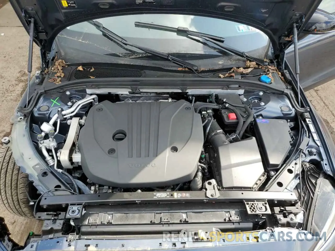11 fotografías del automóvil dañado 7JRL12FK2RG327536 VOLVO S60 CORE 2024
