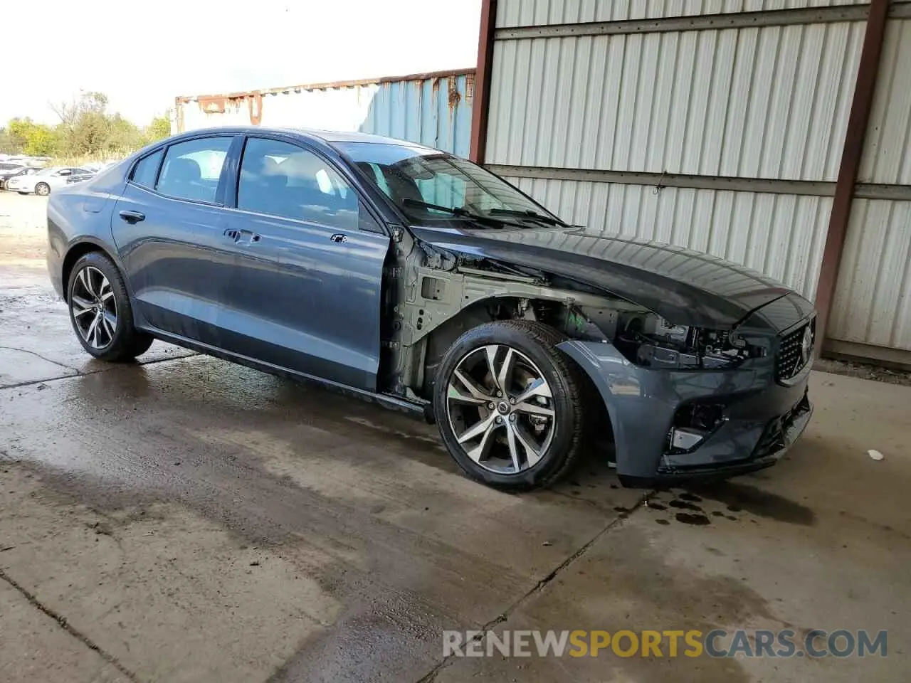 4 fotografías del automóvil dañado 7JRL12FK2RG327536 VOLVO S60 CORE 2024