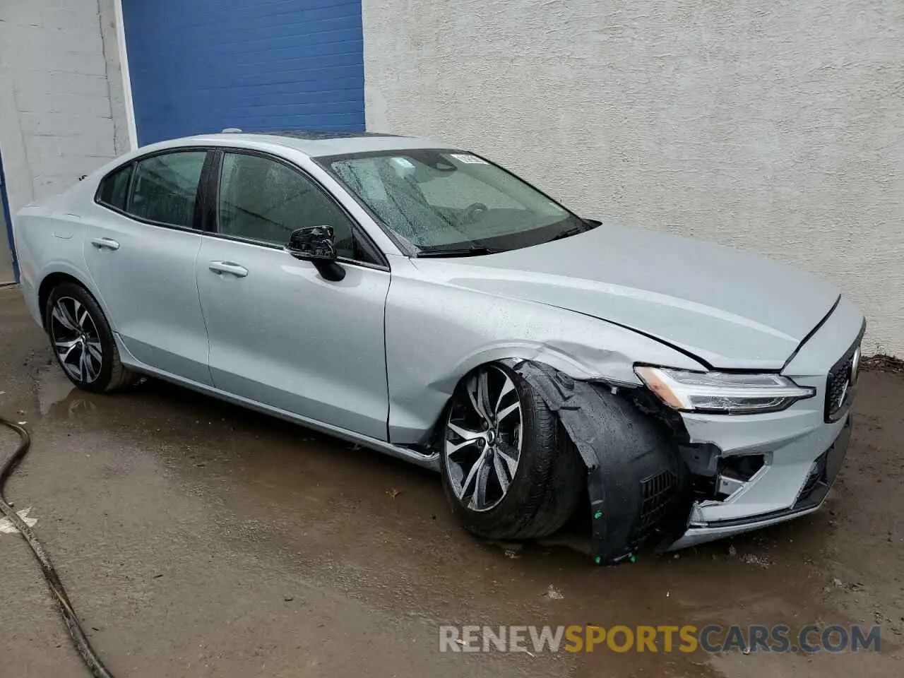 4 fotografías del automóvil dañado 7JRL12FK3RG323236 VOLVO S60 CORE 2024