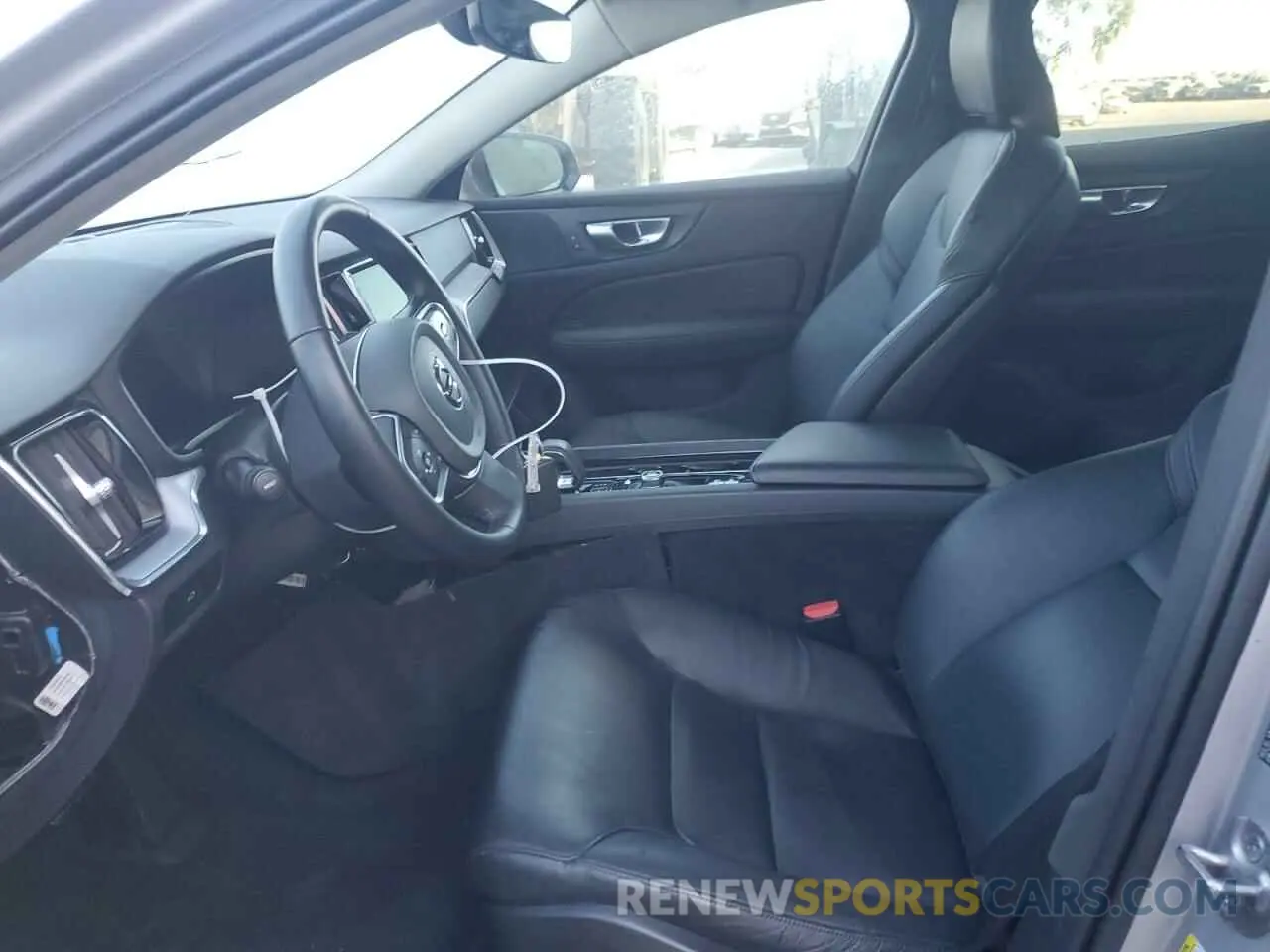 7 fotografías del automóvil dañado 7JRL12FK6RG322288 VOLVO S60 CORE 2024