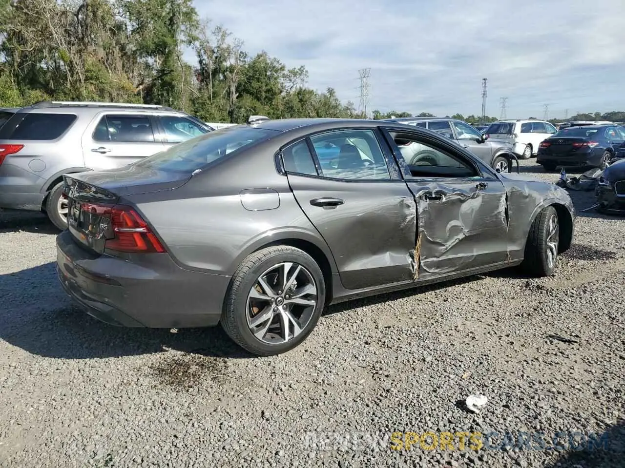 3 fotografías del automóvil dañado 7JRL12FK7RG321991 VOLVO S60 CORE 2024